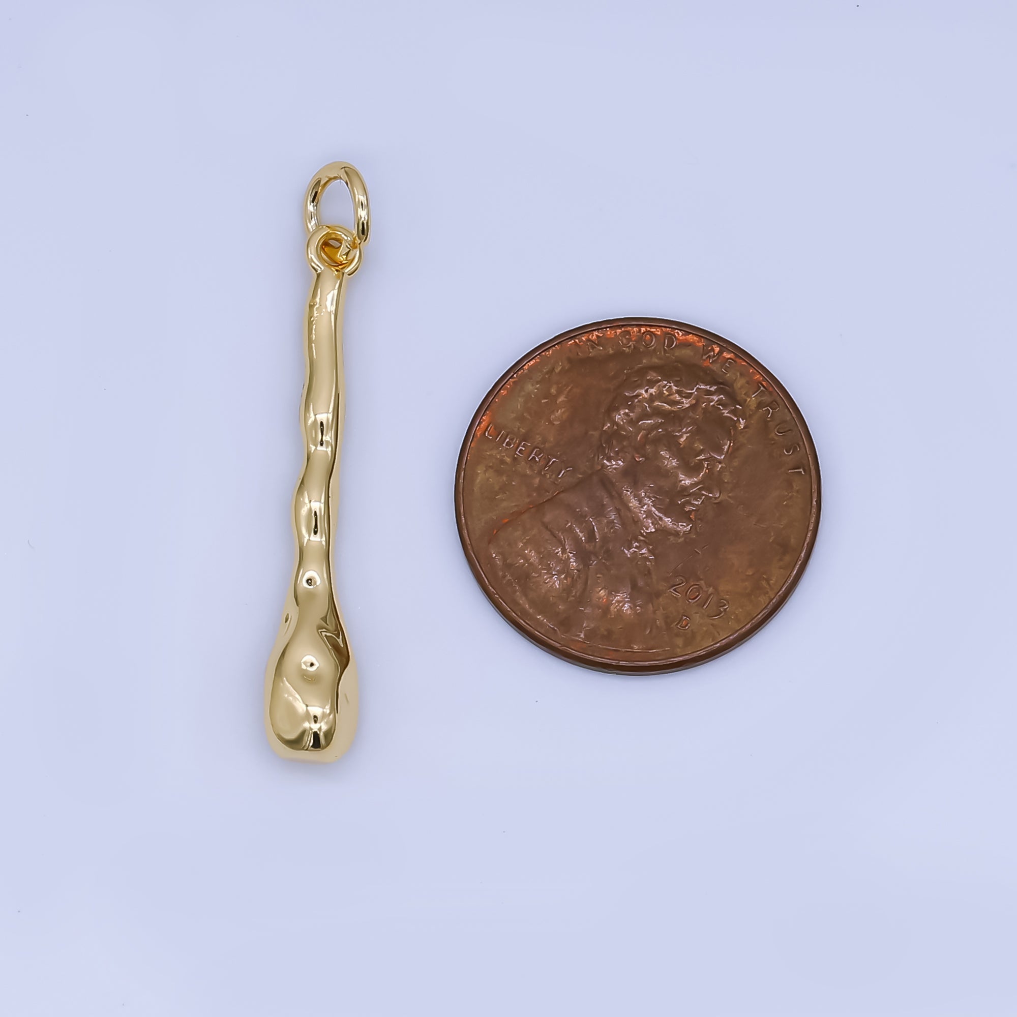 24k Gold Filled Molten Curvy Linear Drop Charm | AF1507