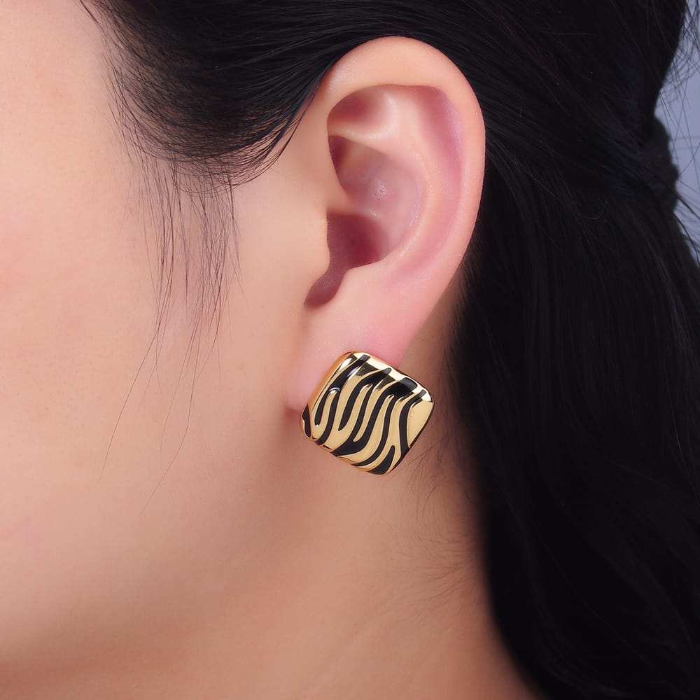 24K Gold Filled 20mm Black Zebra Animal Print Wavy Lined Dome Square Stud Earrings | AB924