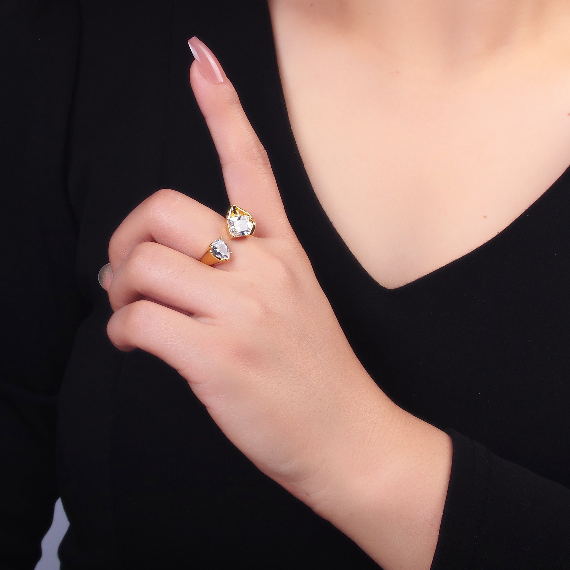 24K Gold Filled Clear CZ Baguette Teardrop Molten Wrap Claw Ring | O844