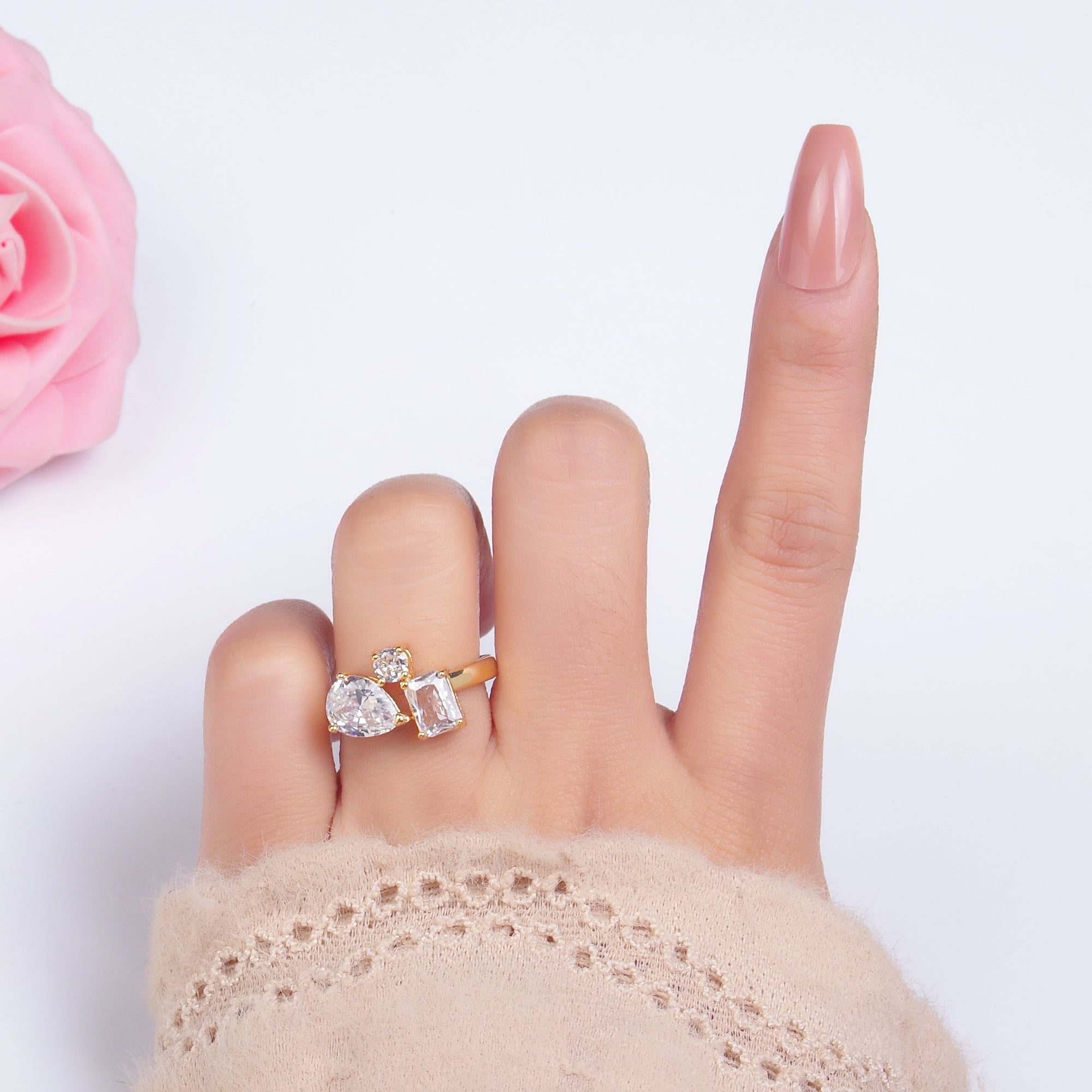 24K Gold Filled Clear CZ Baguette Teardrop Round Ring | O847