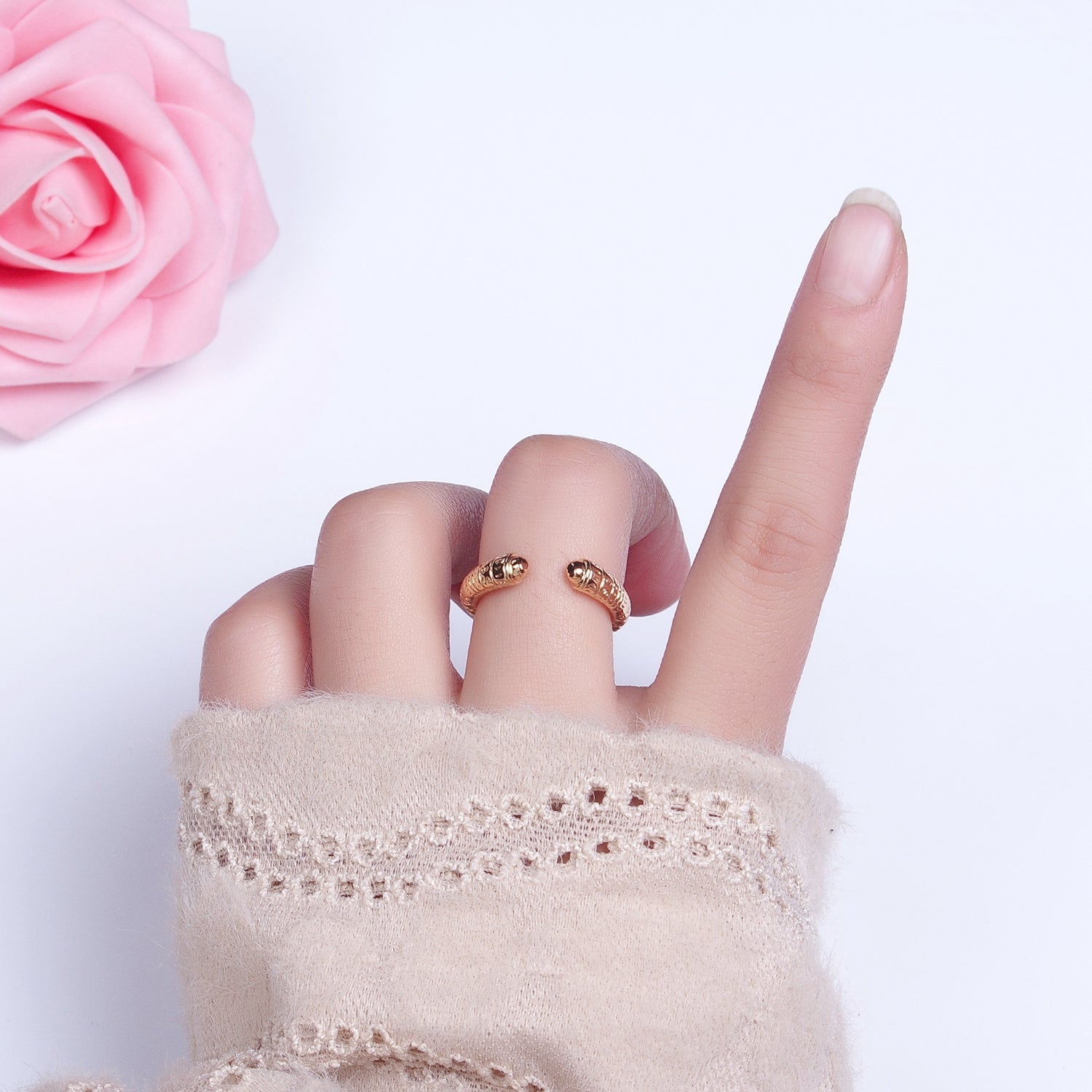 Anillo ajustable abierto con luna creciente en S grabada y relleno de oro de 16 quilates en oro y plata | O-1926 O-1927