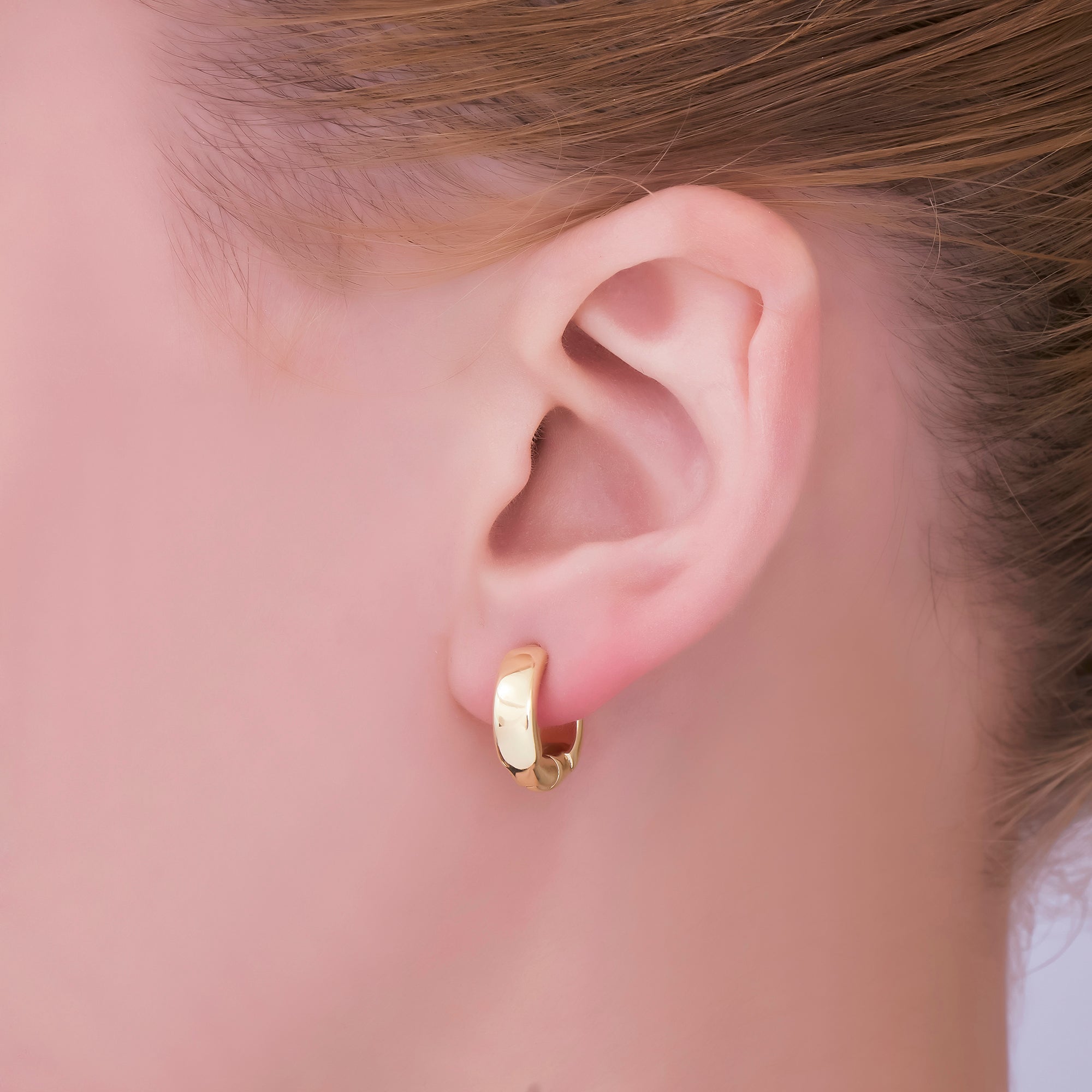 24K Gold Filled 14mm Simple Minimalist Huggie Hoop Earrings | AI187