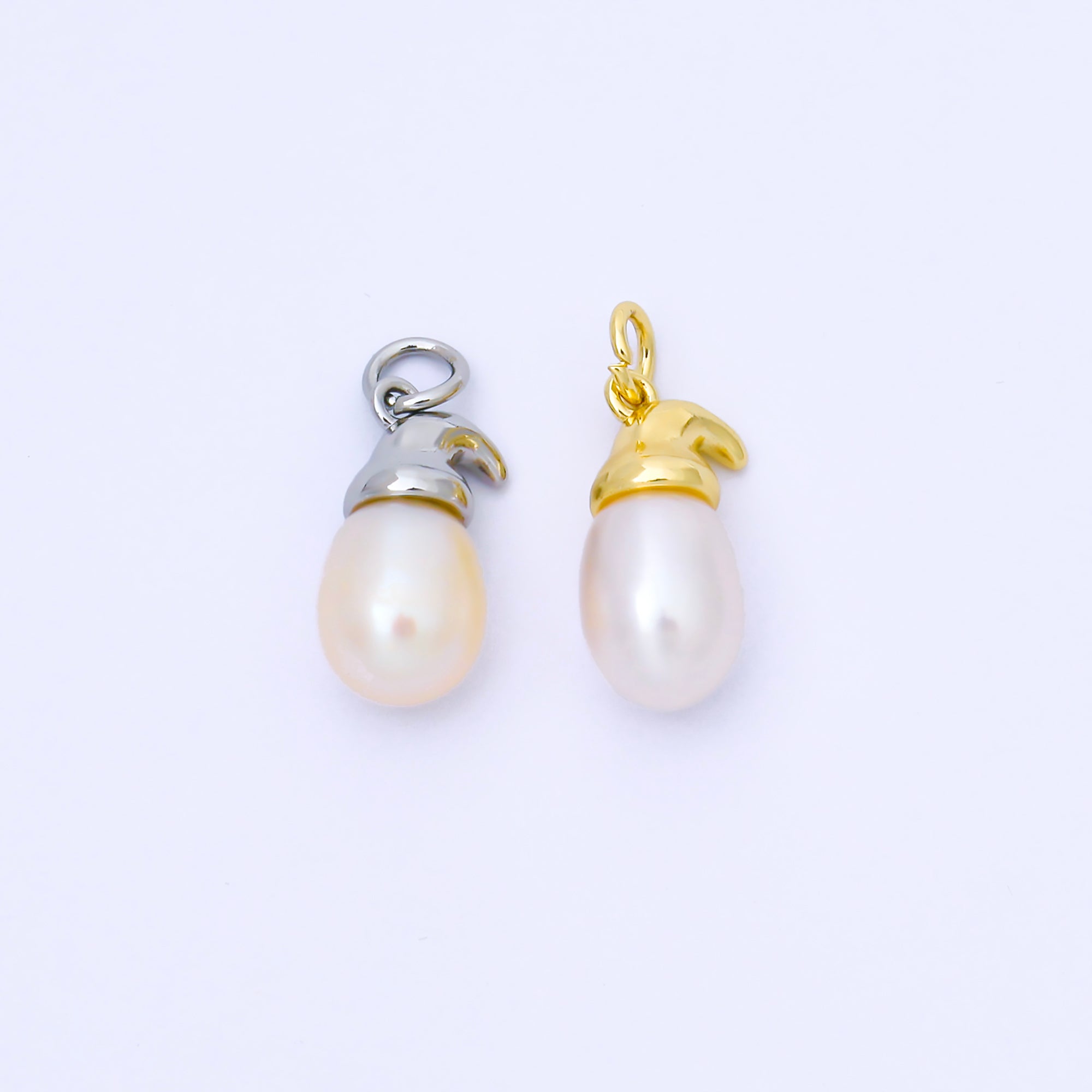 24K Gold Filled 17.5mm White Shell Pearl Oval Bezel Charm in Gold & Silver | AF590