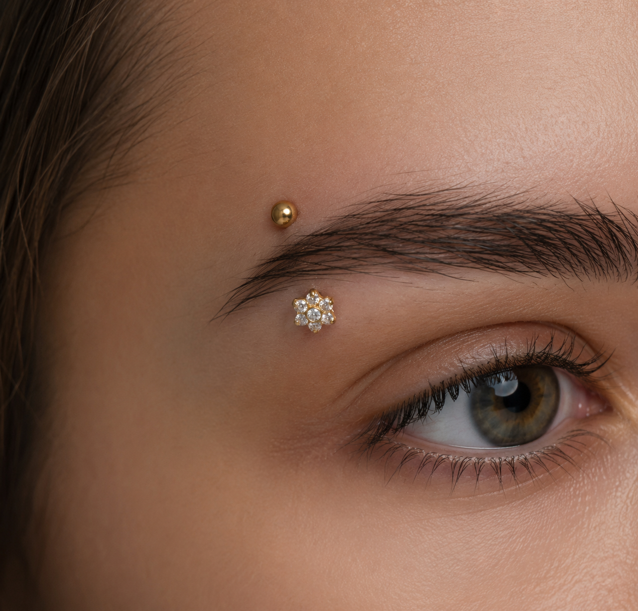 Titanium 5mm Flower Clear CZ Curved Eyebrow Barbell Piercing Stud in Gold & Silver | Findings-00341 Findings-00342