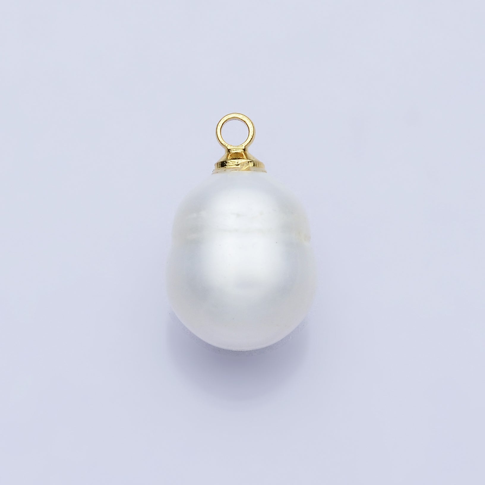 18K Gold Filled 15.5mm Ribbed Shell Pearl Oval Charm | P1556