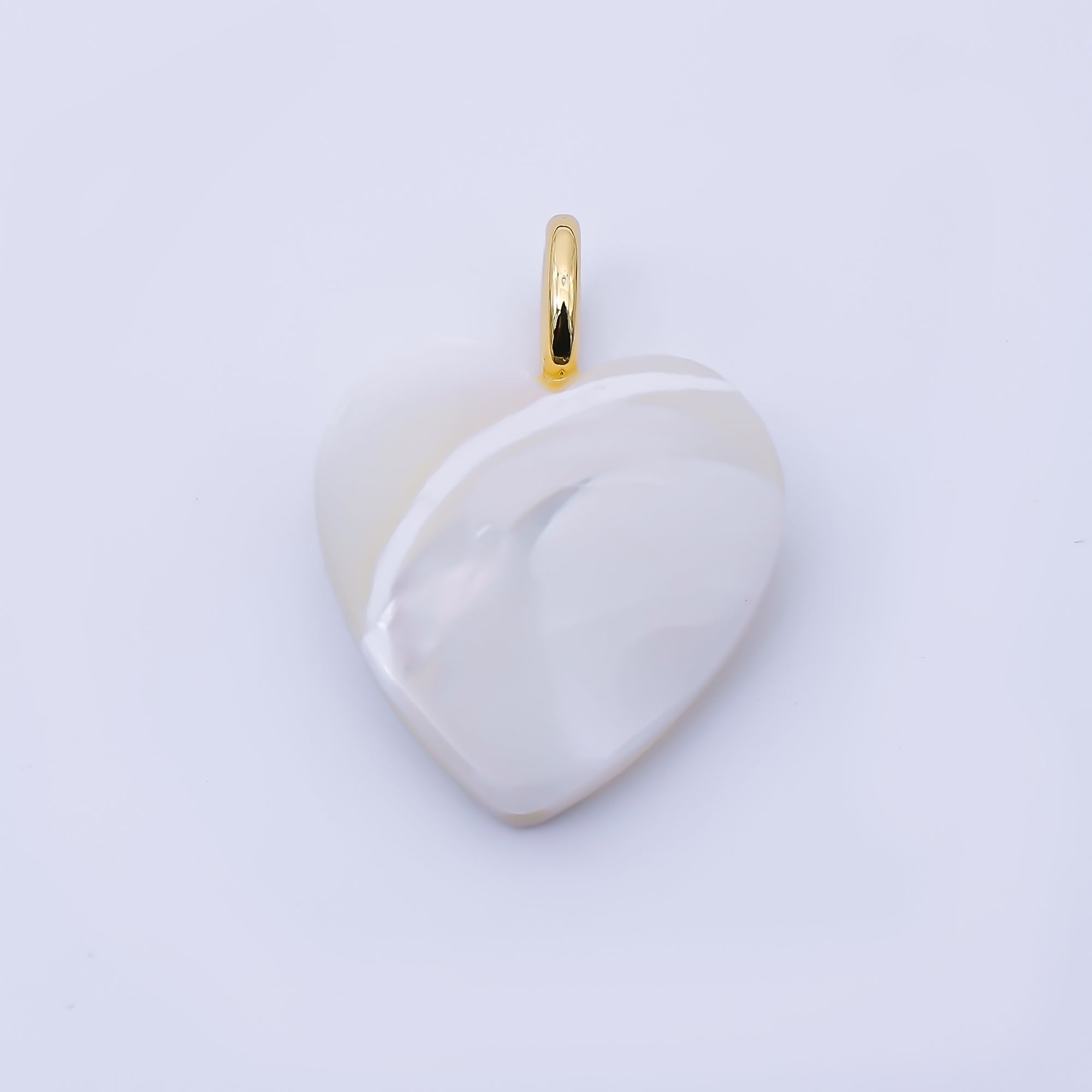 24K Gold Filled 20.7mm White Shell Pearl Heart Pendant | P1948