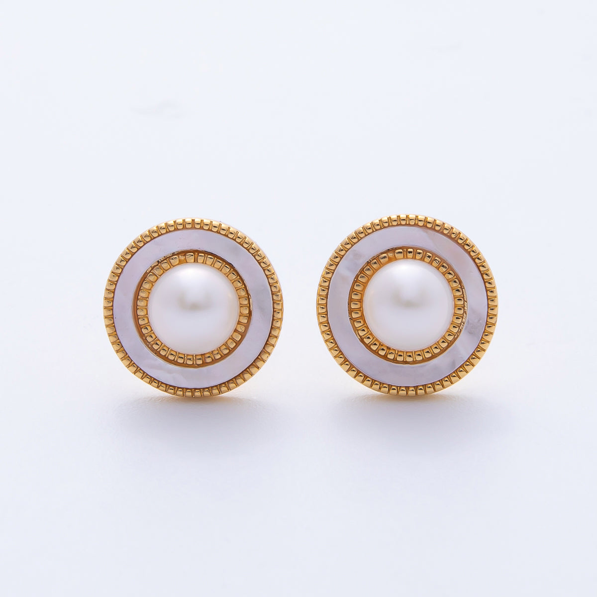 18K Gold Filled 18mm Shell Pearl Round Beaded Stud Earrings | Q516