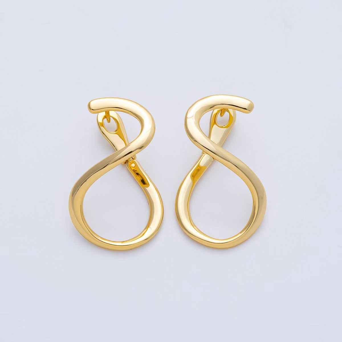 18K Gold Filled 26mm Minimalist Curved Geometric Hoop Earrings | Q100