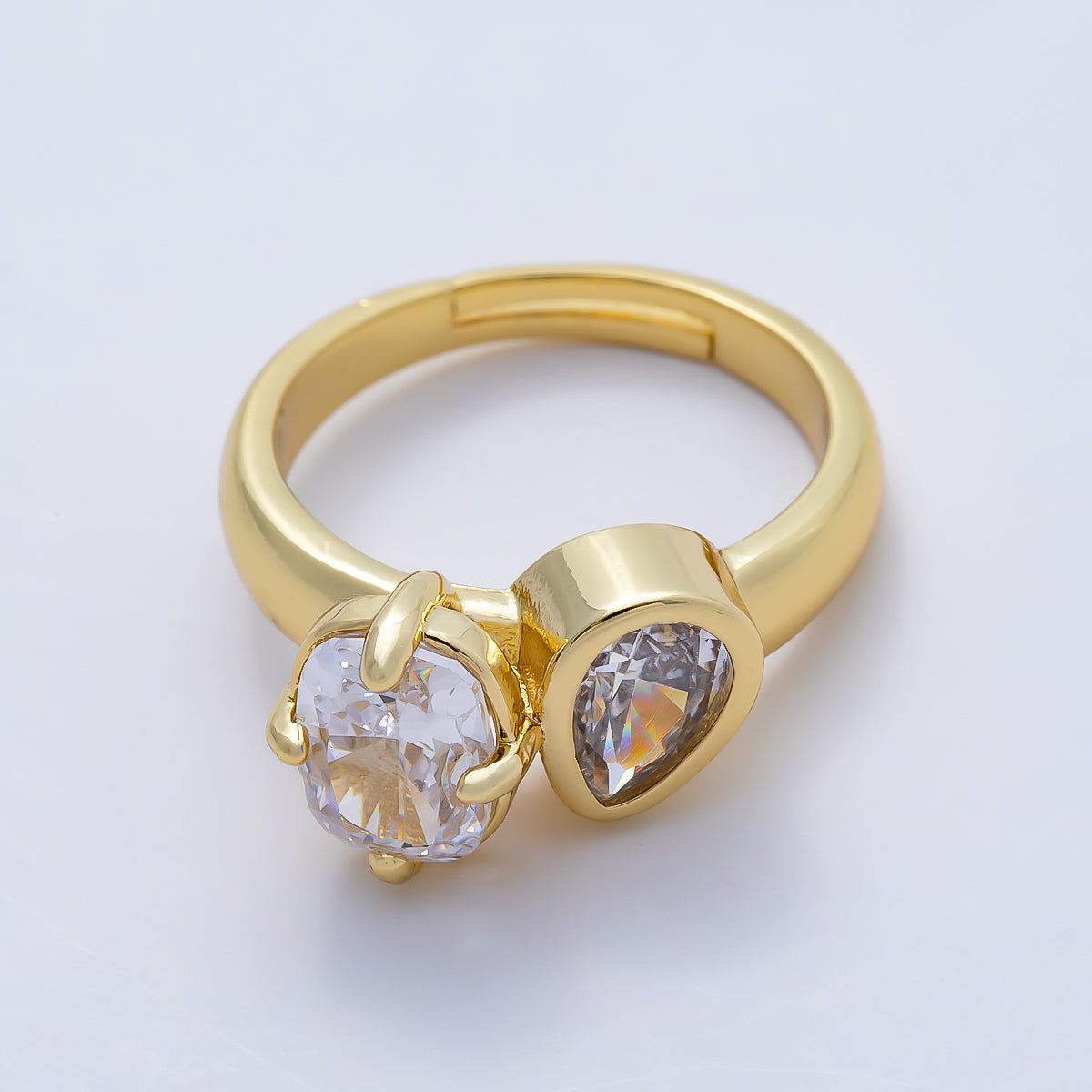 16K Gold Filled Clear CZ Teardrop Bezel Oval Prong Toi et Moi Solitaire Ring in Gold & Silver | Rings-00276 Rings-00277
