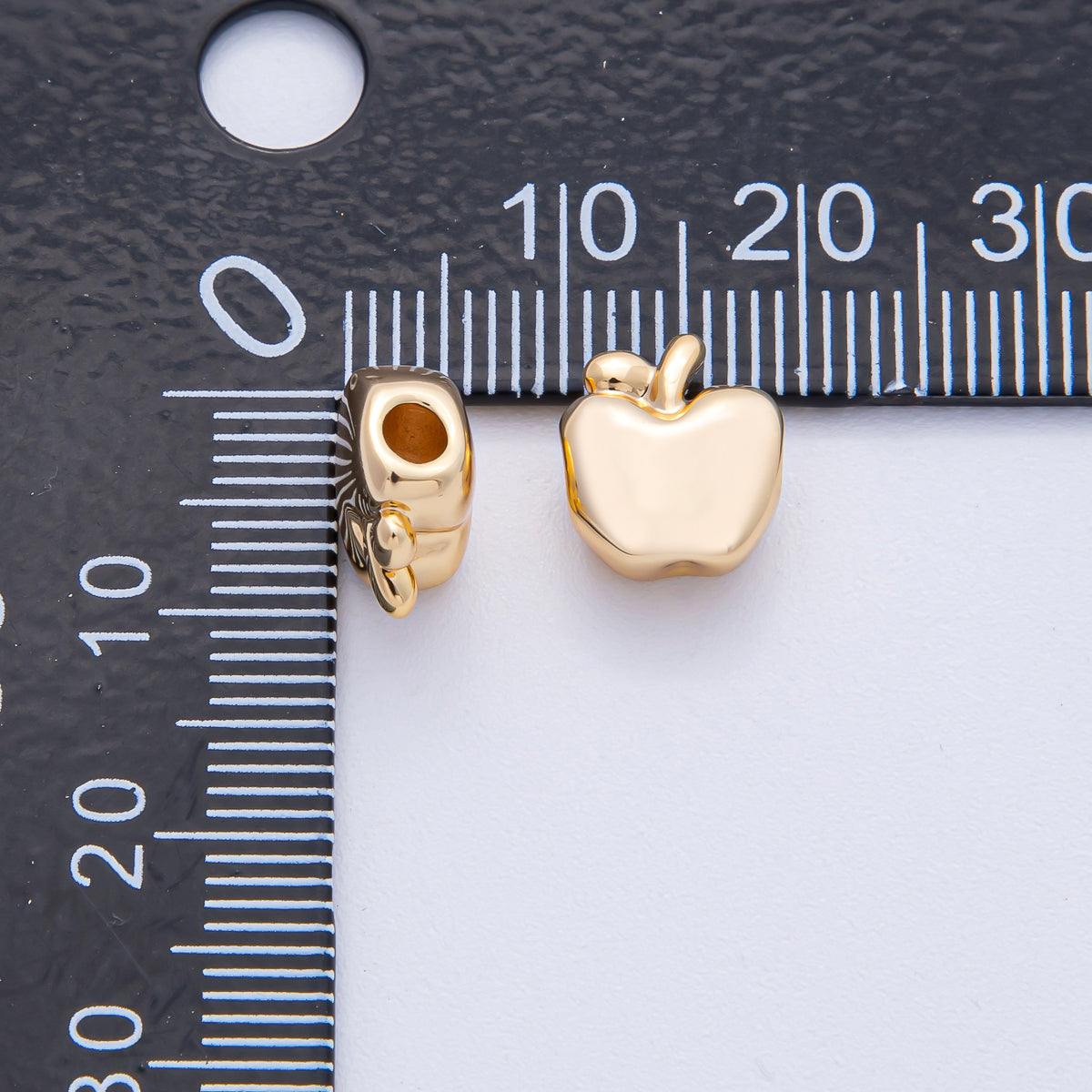 18K Gold Filled 10mm Minimalist Apple Fruit Bead | B525