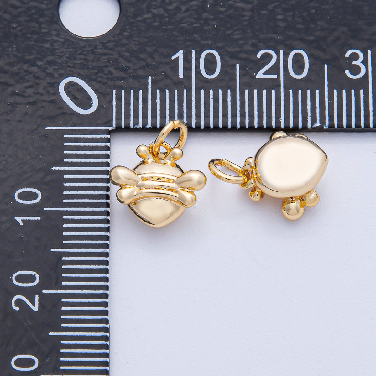 18K Gold Filled 10.5mm Minimalist Bumble Bee Insect 3D Multidimensional Charm | AK010
