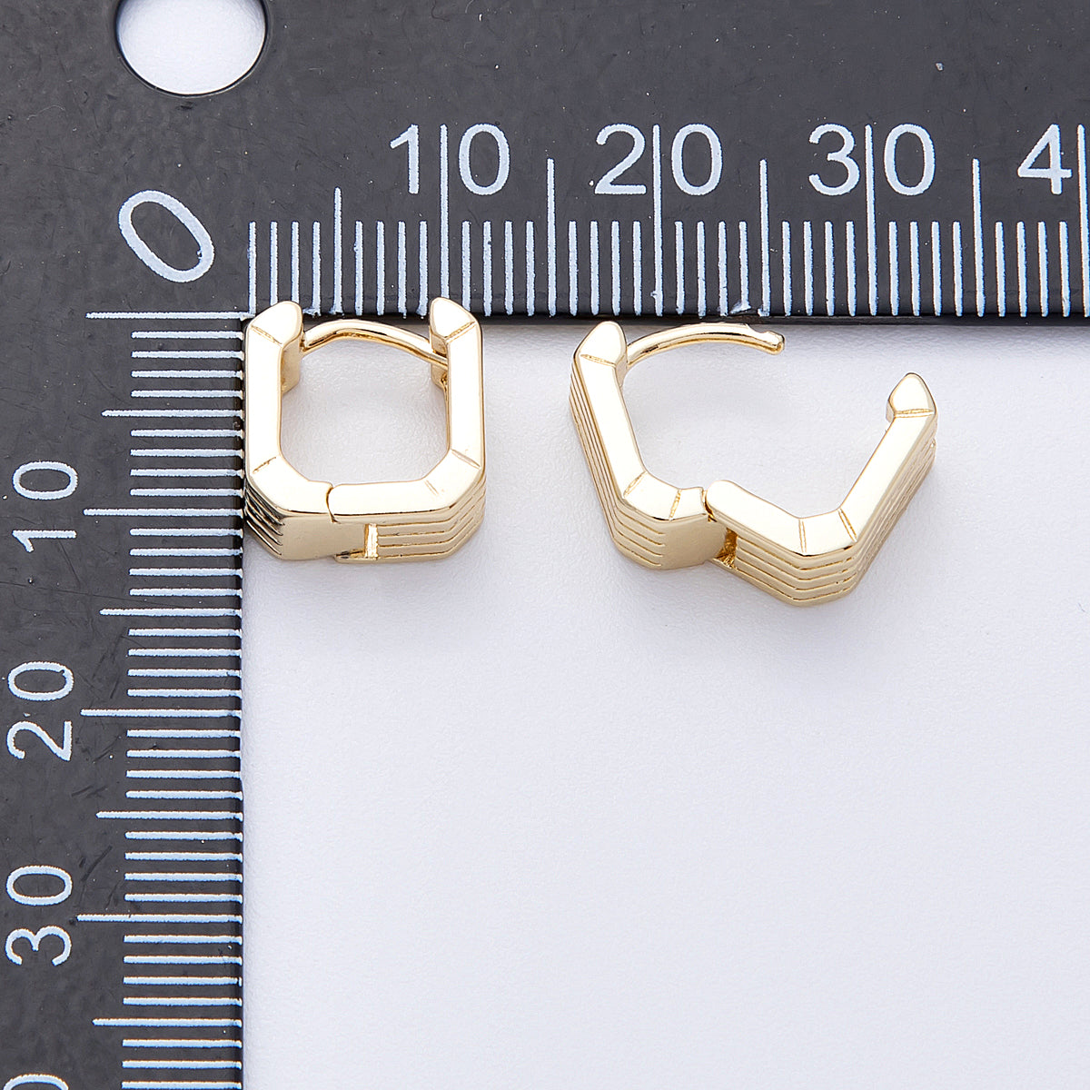 14K Gold Filled 11mm Lined Ribbed Square Cartilage Huggie Earrings | Earrings-00166