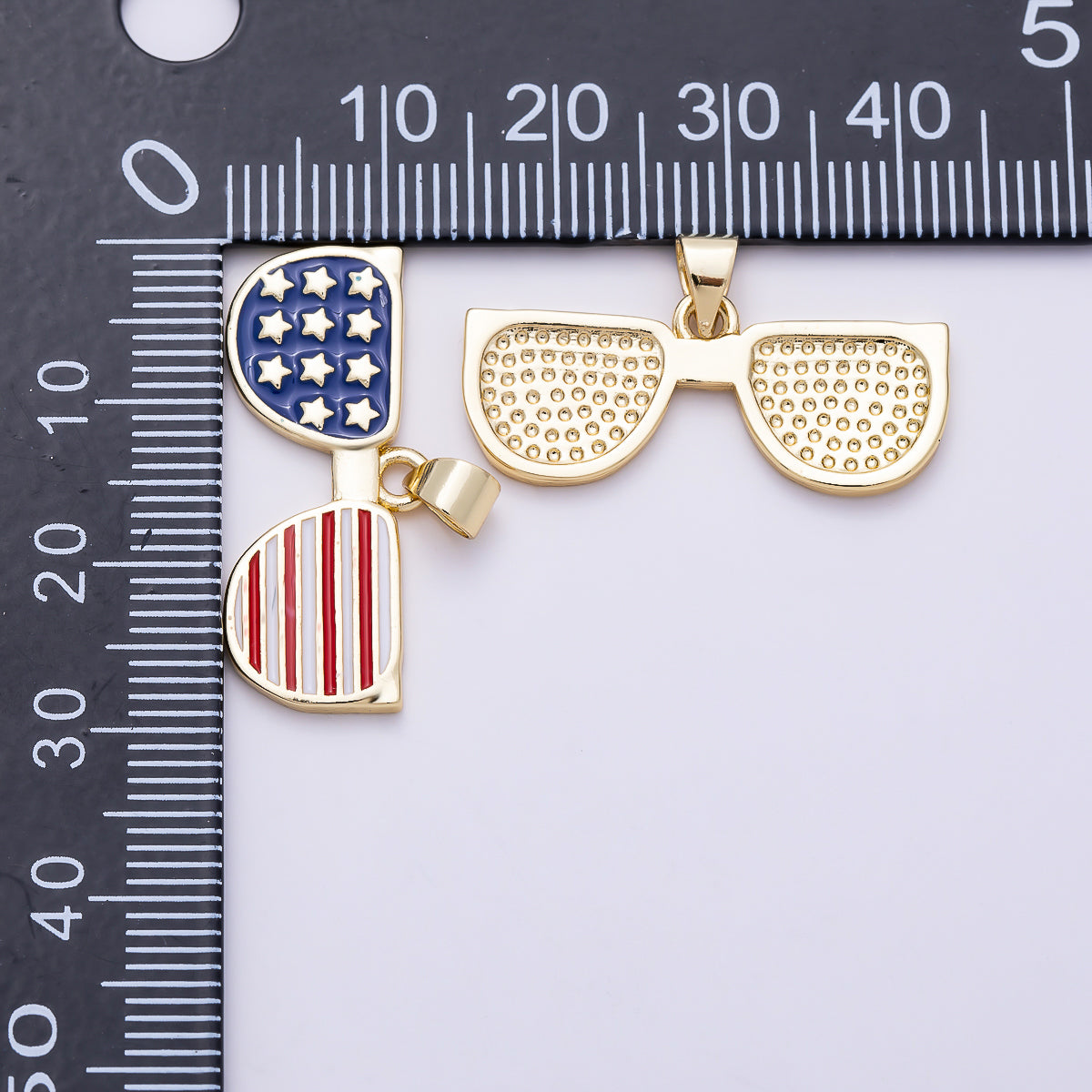 16K Gold Filled 12mm USA America Flag Enamel Sunglasses Pendant | Charms-01492