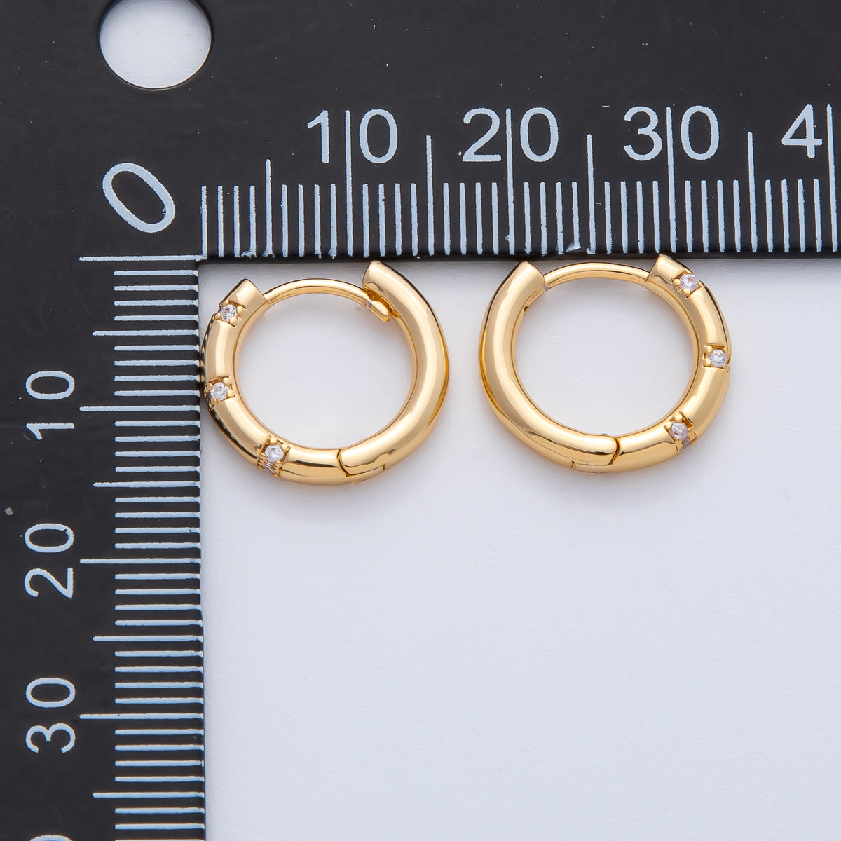 18K Gold Filled 16mm Simple Dotted Hinged Hoops Earrings | AD1612