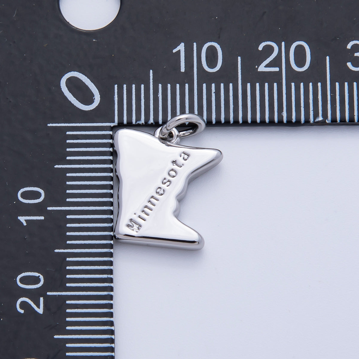 18K Gold Filled United States of America State Map Charm in Gold & Silver | AK064 - AK113