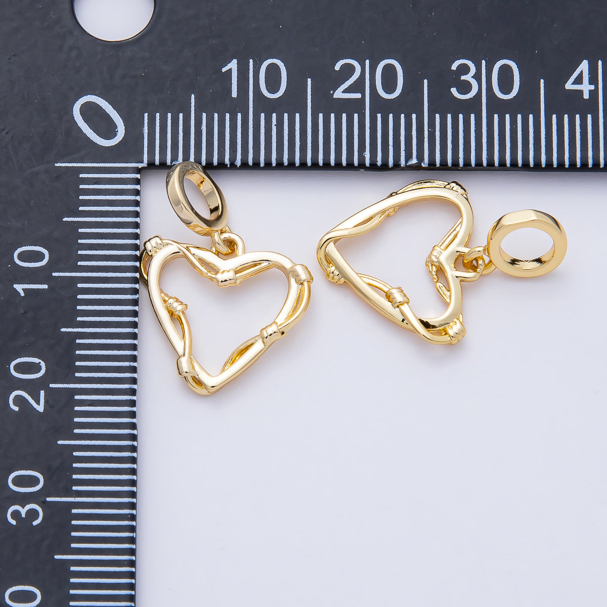 18K Gold Filled 15mm Simple Love Wire Heart Charm | AF1465