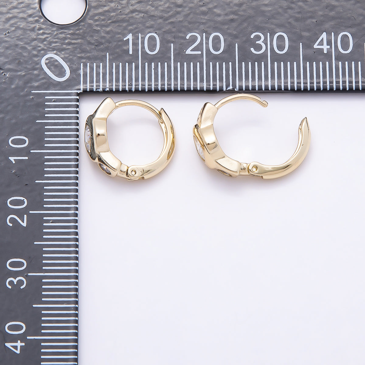 16K Gold Filled 14mm Clear CZ Round Rhombus Dotted Cartilage Huggie Earrings | Earrings-00438