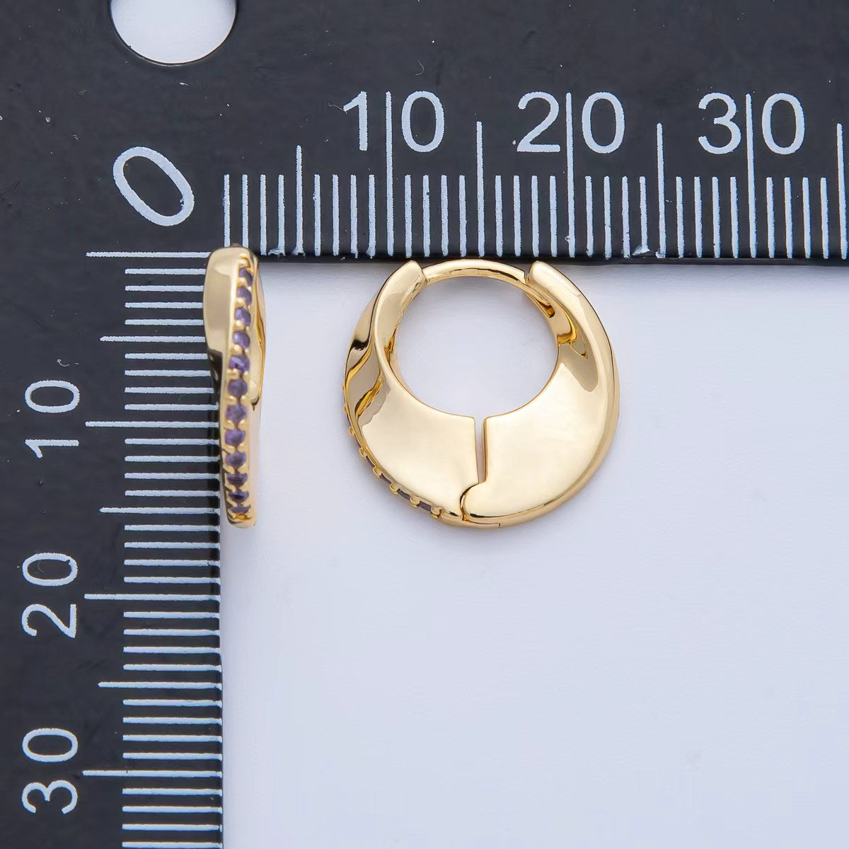 18K Gold Filled 15.3mm Micro Paved CZ Geometric Edged Hoop Earrings | Q166