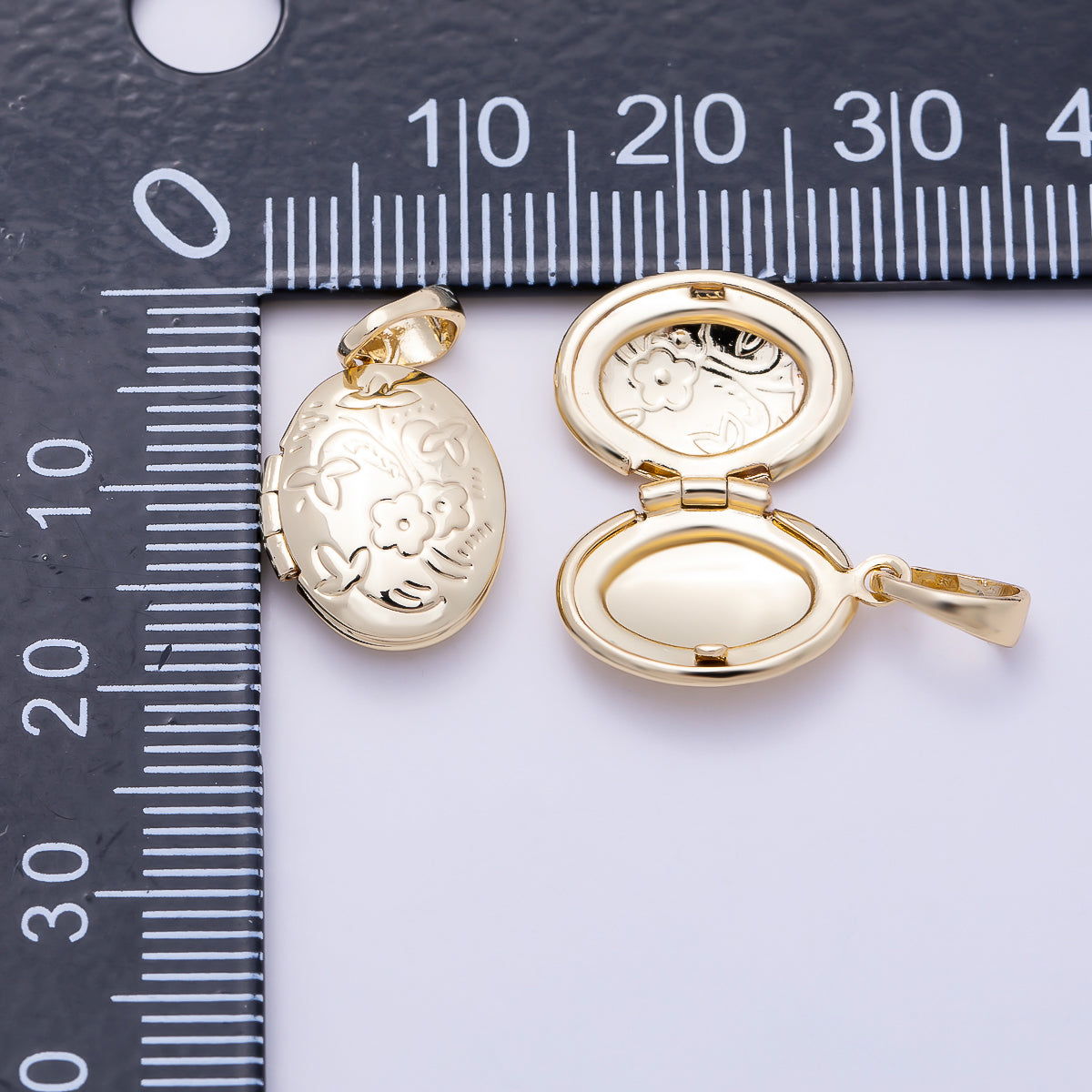 16K Gold Filled 16mm Flower Engraved Oval Locket Pendant | Charms-01382