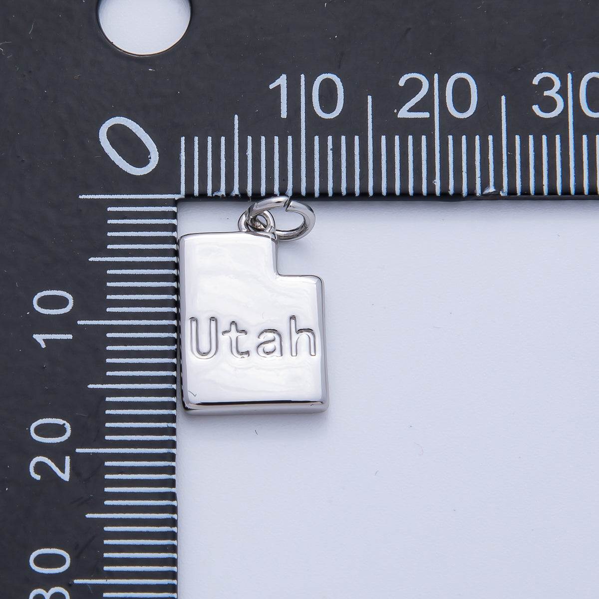 18K Gold Filled United States of America State Map Charm in Gold & Silver | AK064 - AK113