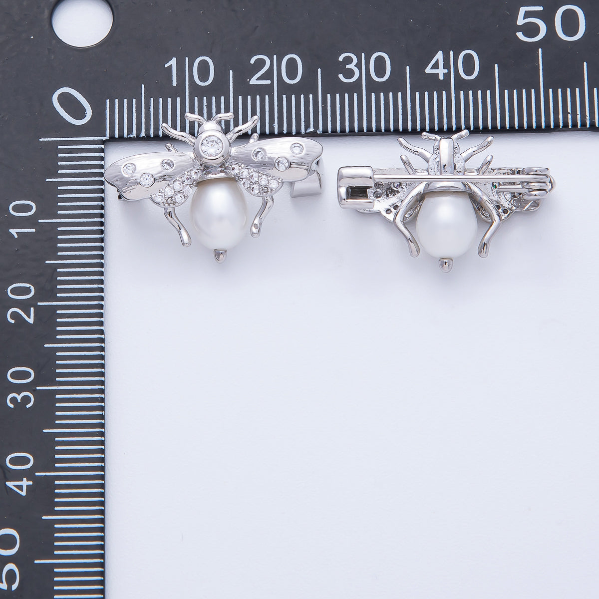 Silver 17mm x 24.5mm Clear CZ Faux Shell Pearl Bumble Bee Insect Pin Brooch | BH-011