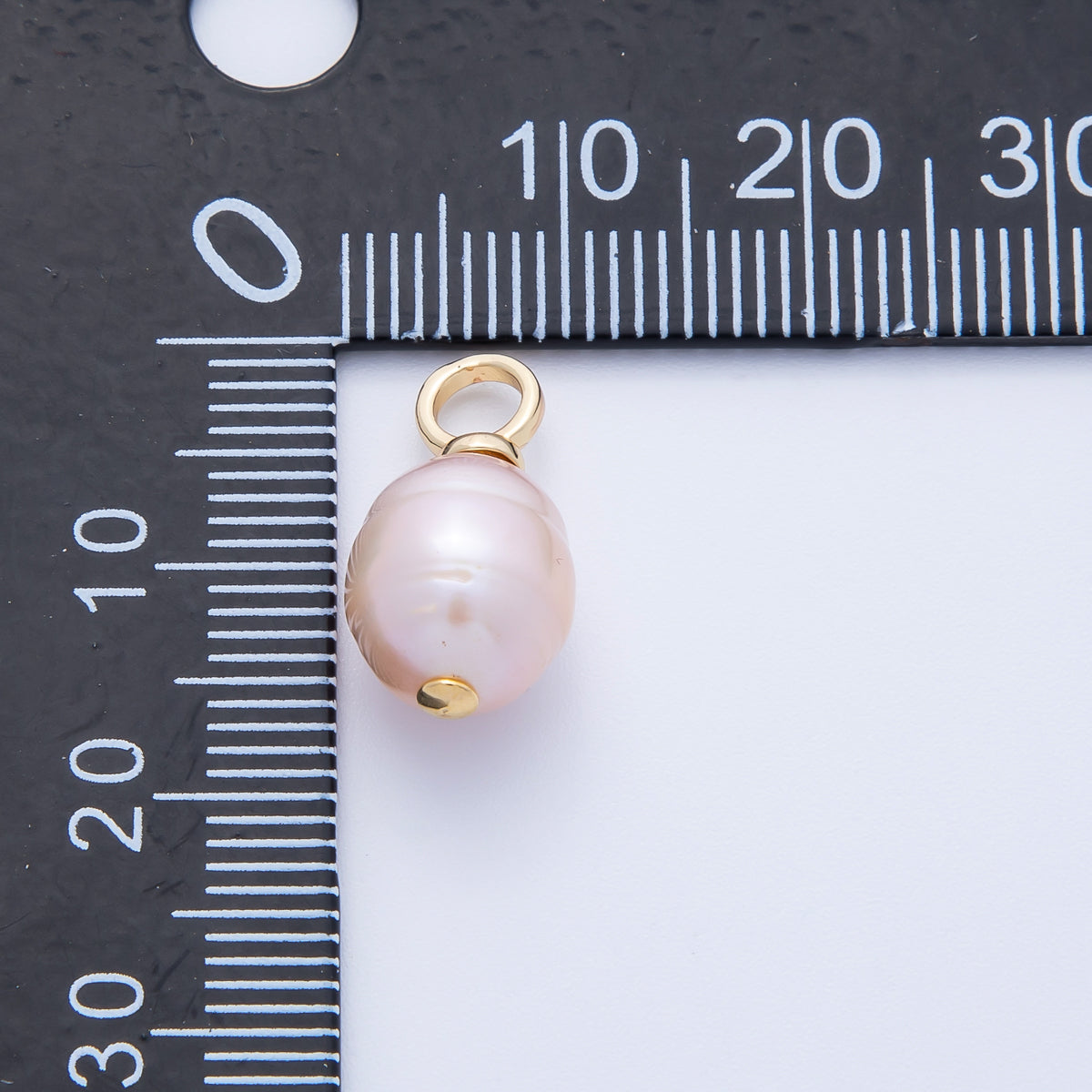 18K Gold Filled 18mm Ringed Pink Freshwater Pearl Charm | AF643