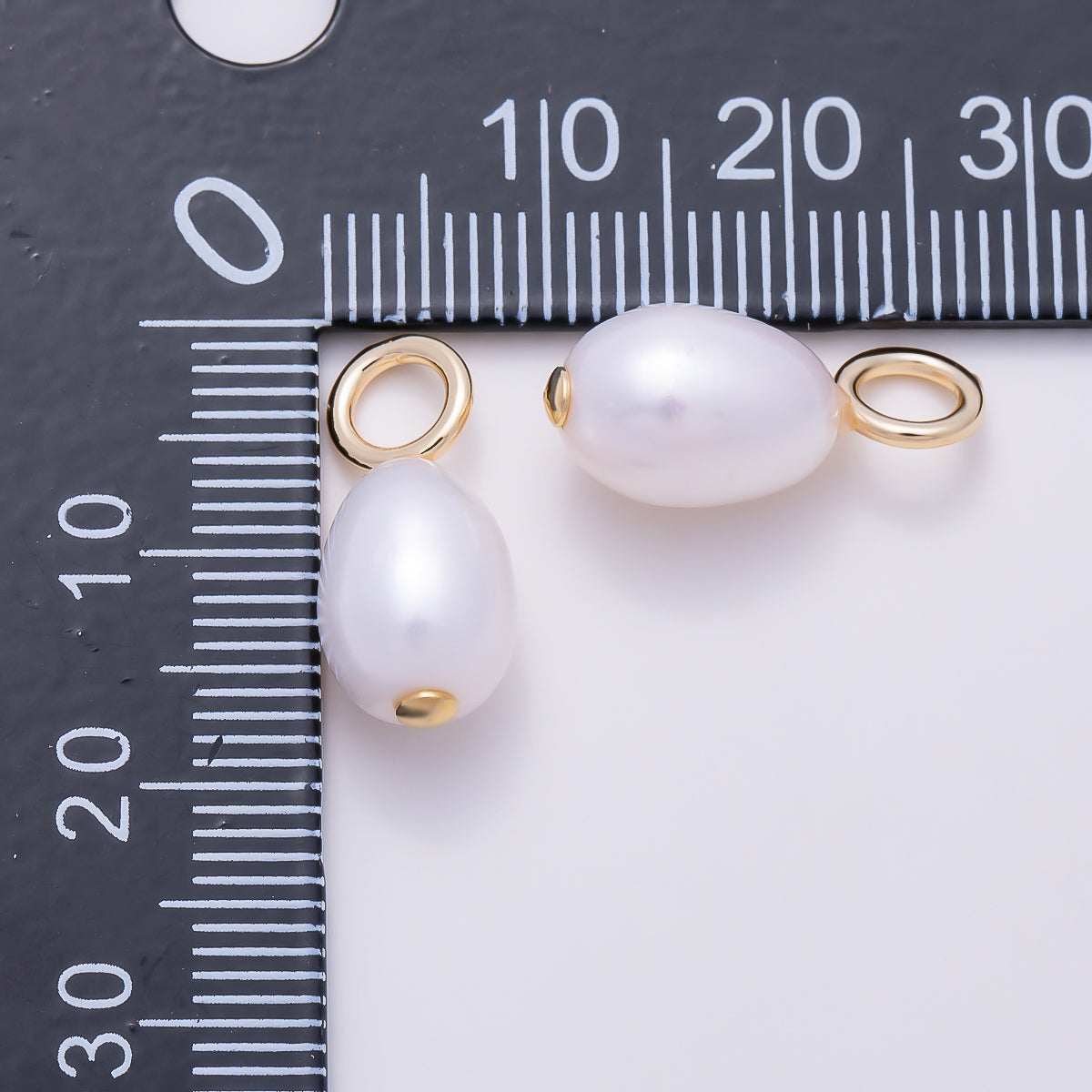 16K Gold Filled 18mm White Shell Pearl Oval Drop Pendant | Charms-01396