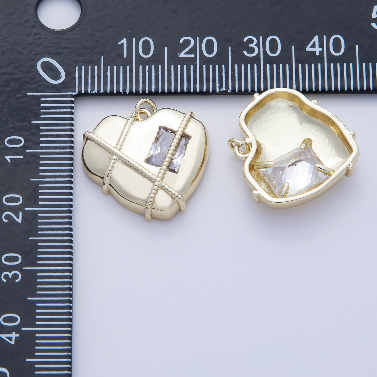 14K Gold Filled 20mm Clear Baguette CZ Rope Tied Chubby Heart Charm | AF1480