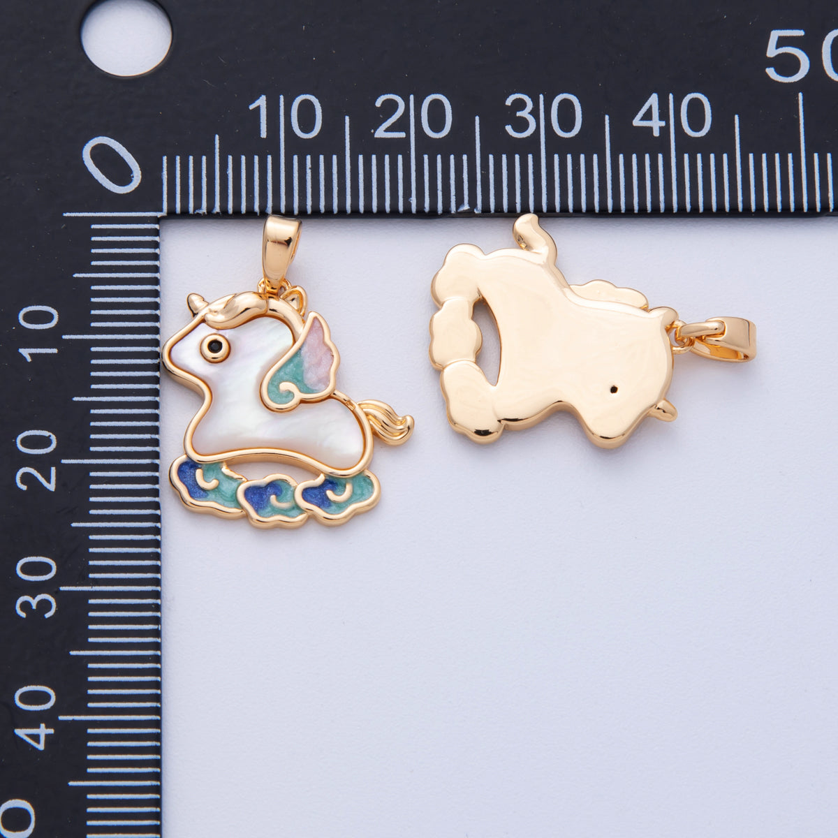 18K Gold Filled 20mm Shell Pearl Unicorn Pegasus Animal Pendant | Charms-00095