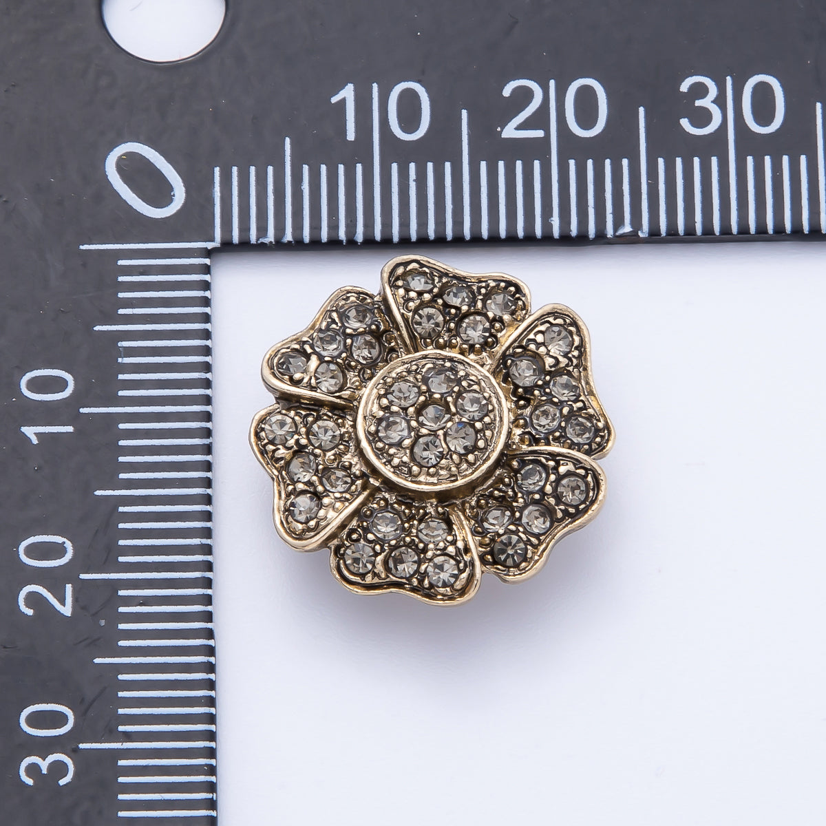 Vintage Gold 20.6mm x 19.8mm Rhinestone Flower Pin Brooch | BH-069