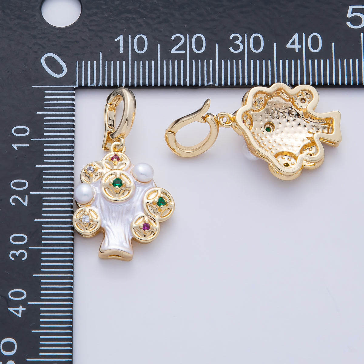 18K Gold Filled 21mm Multicolor CZ Shell Pearl Geometric Snap Latch Pendant | AF1199