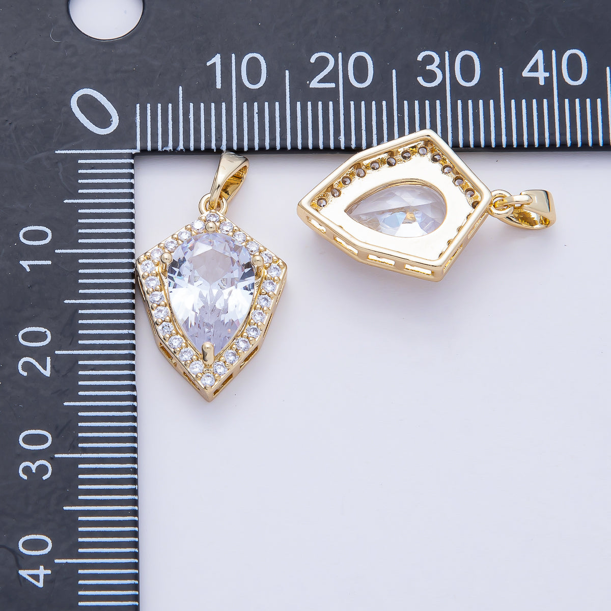 18K Gold Filled 20mm Clear CZ Teardrop Shield Pendant Charm | AF1175