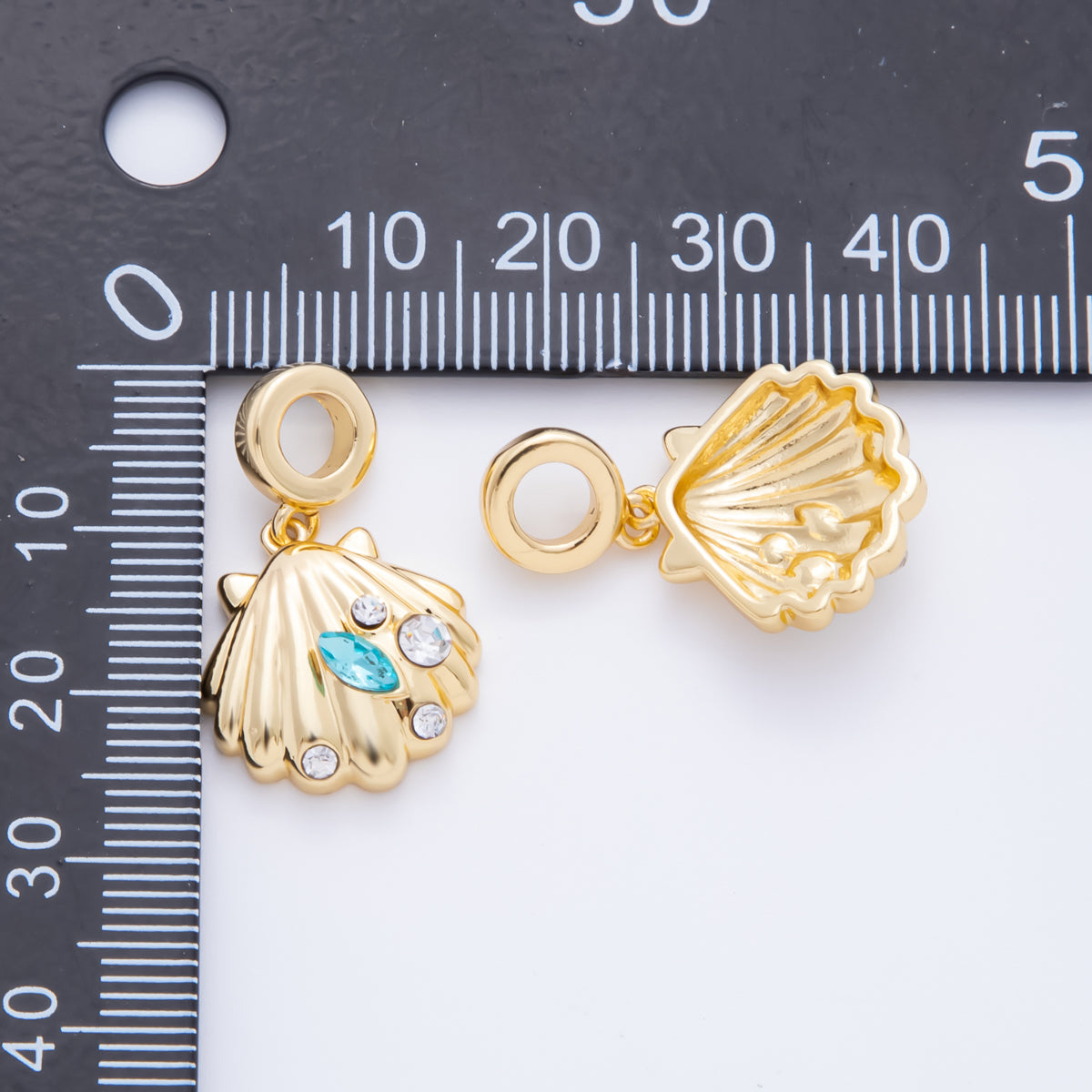 18K Gold Filled 26.4mm Blue Clear CZ Dotted Sea Clam Shell Drop Rondelle Pendant | AH909