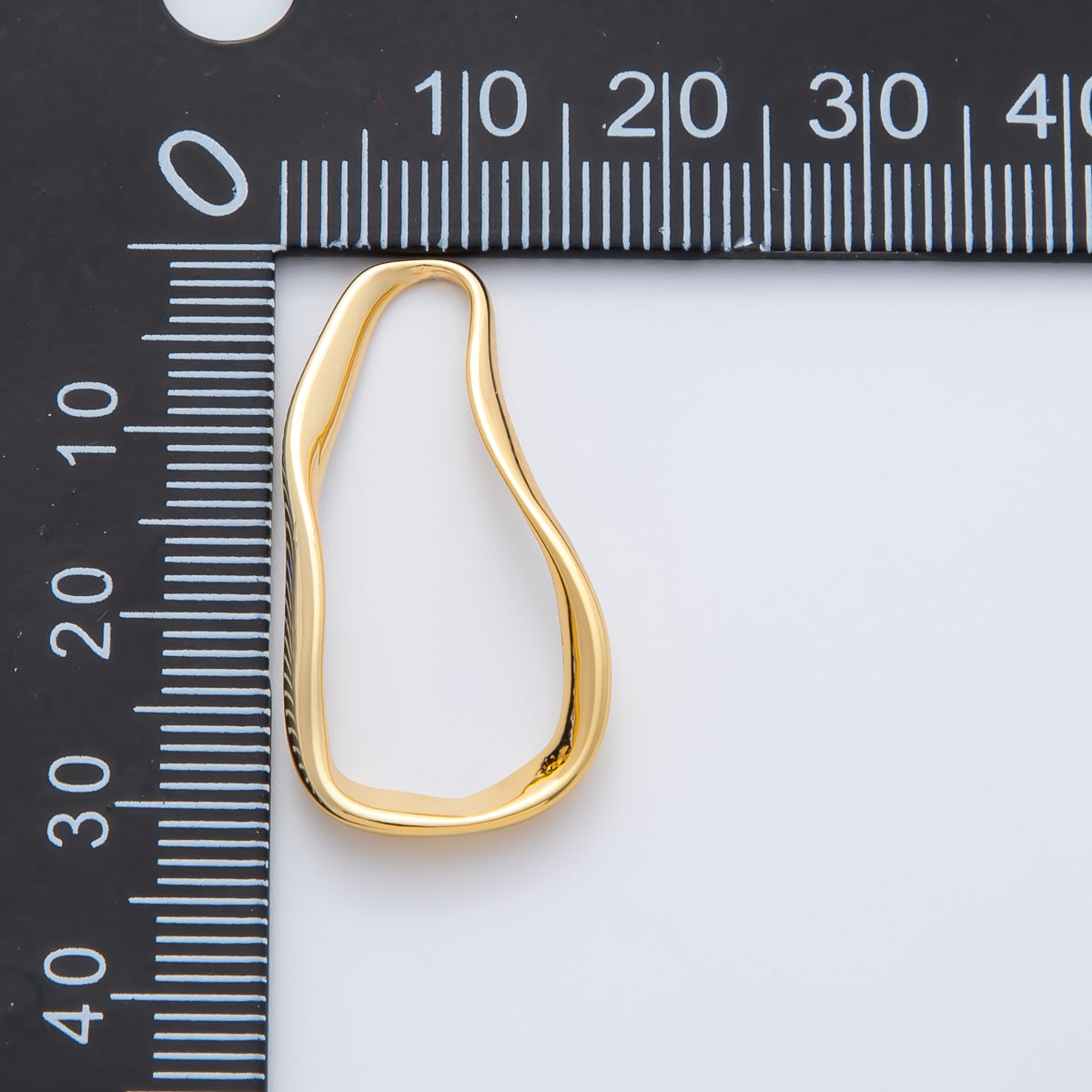 18K Gold Filled 30mm Minimalist Molten Geometric Charm | Z1602