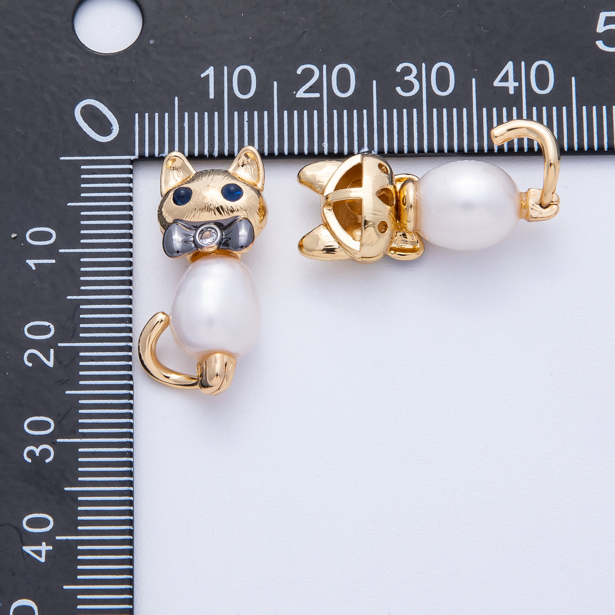 18K Gold Filled 33mm Shell Pearl Ribbon Bow Cat Kitten Bead | BEADS-00001