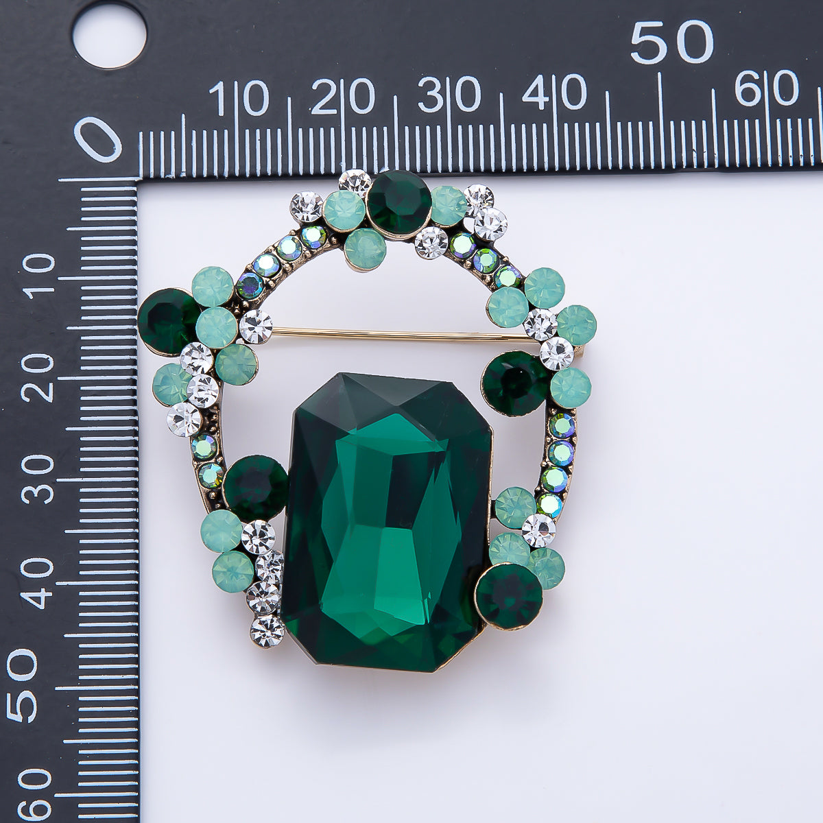 Vintage Gold 45mm Green Rhinestone Cluster Open Oval Pin Brooch | BH-00185