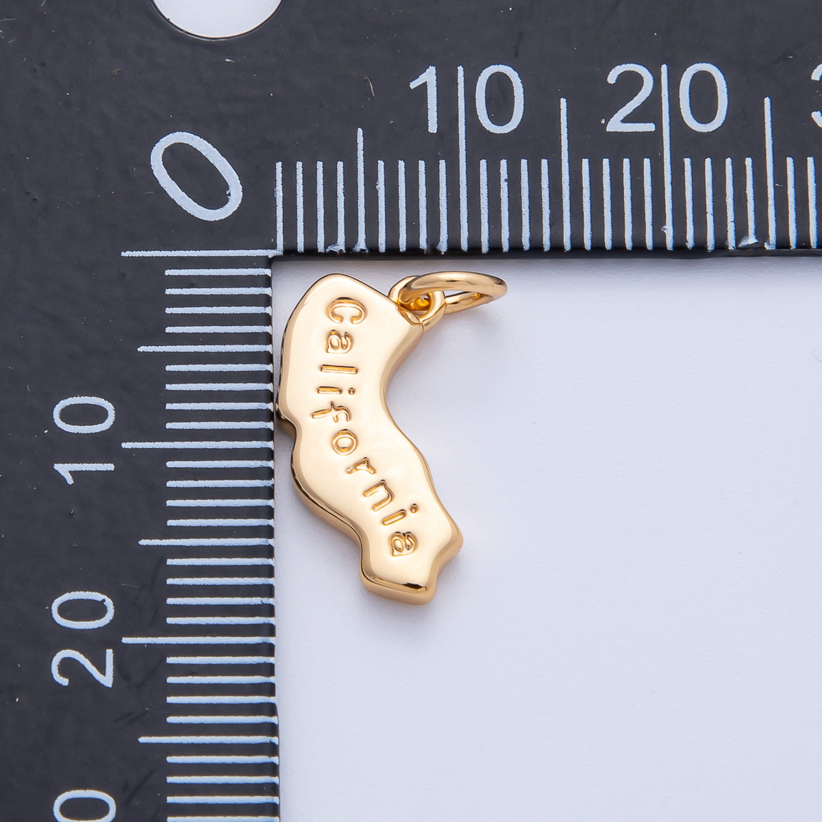 18K Gold Filled United States of America State Map Charm in Gold & Silver | AK064 - AK113