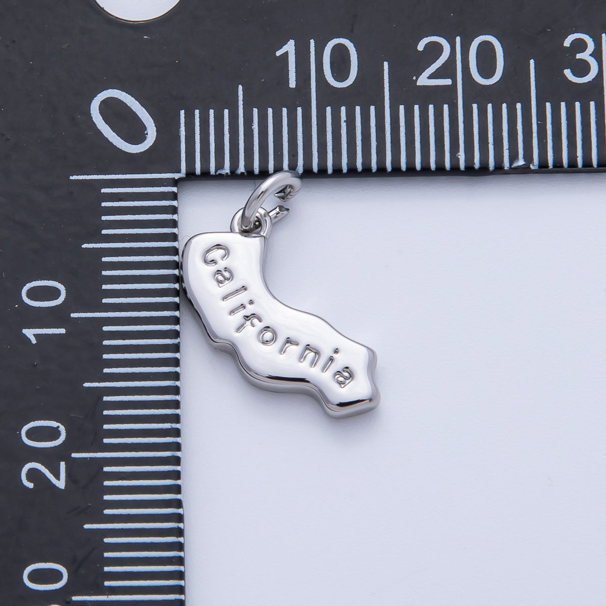 18K Gold Filled United States of America State Map Charm in Gold & Silver | AK064 - AK113