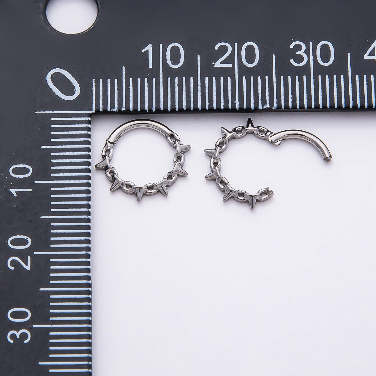 Stainless Steel 11.5mm Spiked Cable Pull Gate Round Finding in Gold & Silver | Findings-00194 Findings-00195