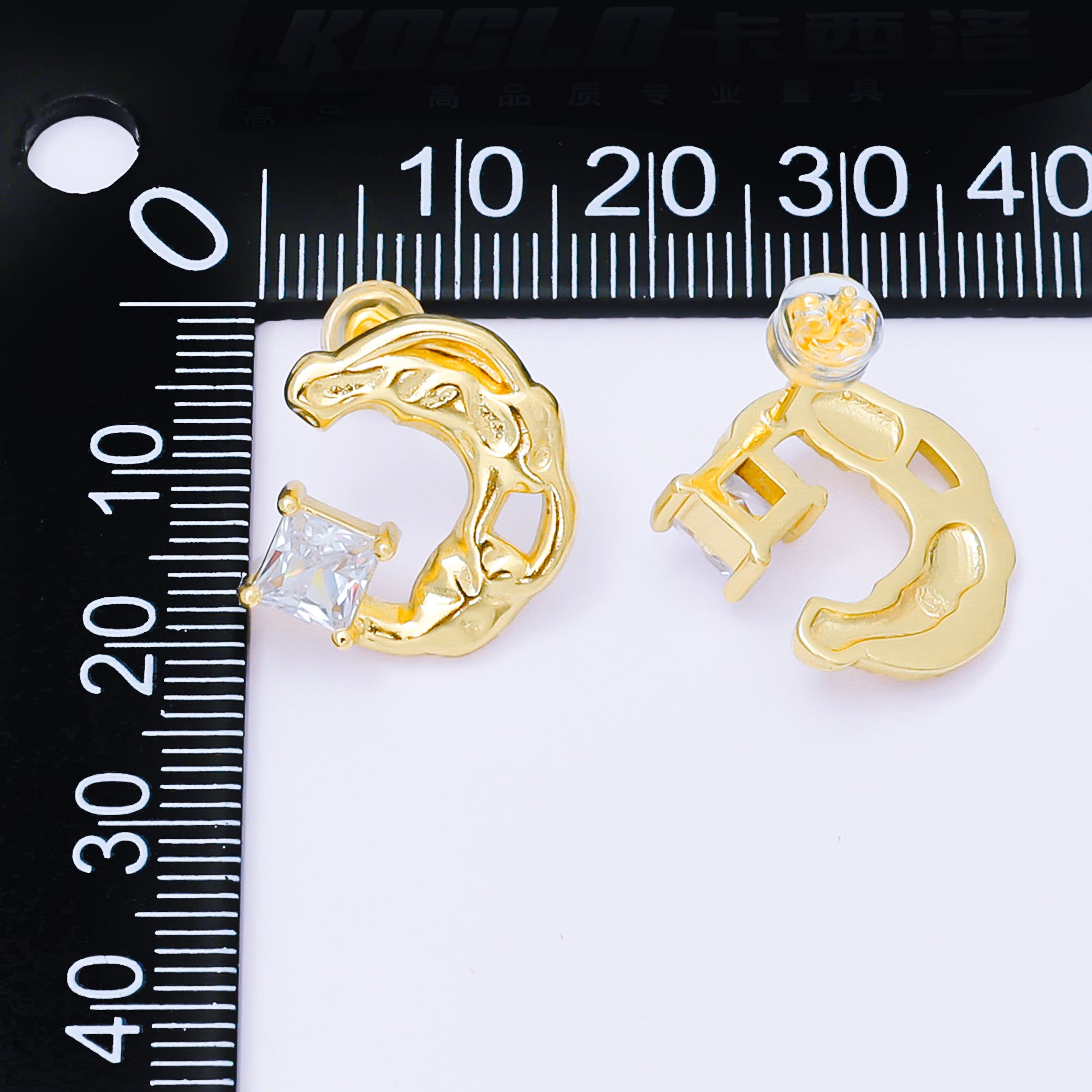 24K Gold Filled Baguette CZ Molten Crescent Moon Stud Earrings | AI445