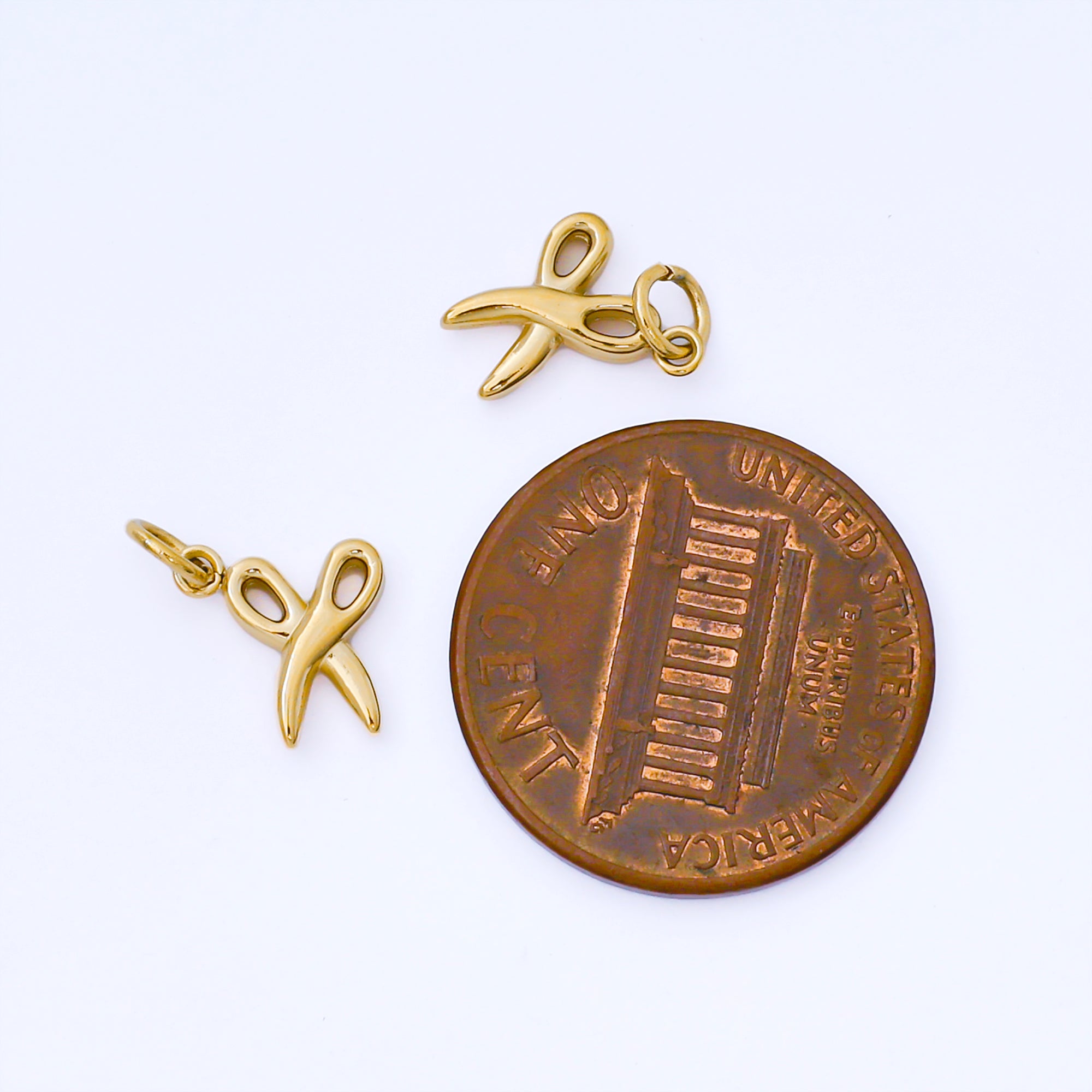 PVD Gold Stainless Steel 8.5mm Tiny Scissor Charm Tools Pendant | J542