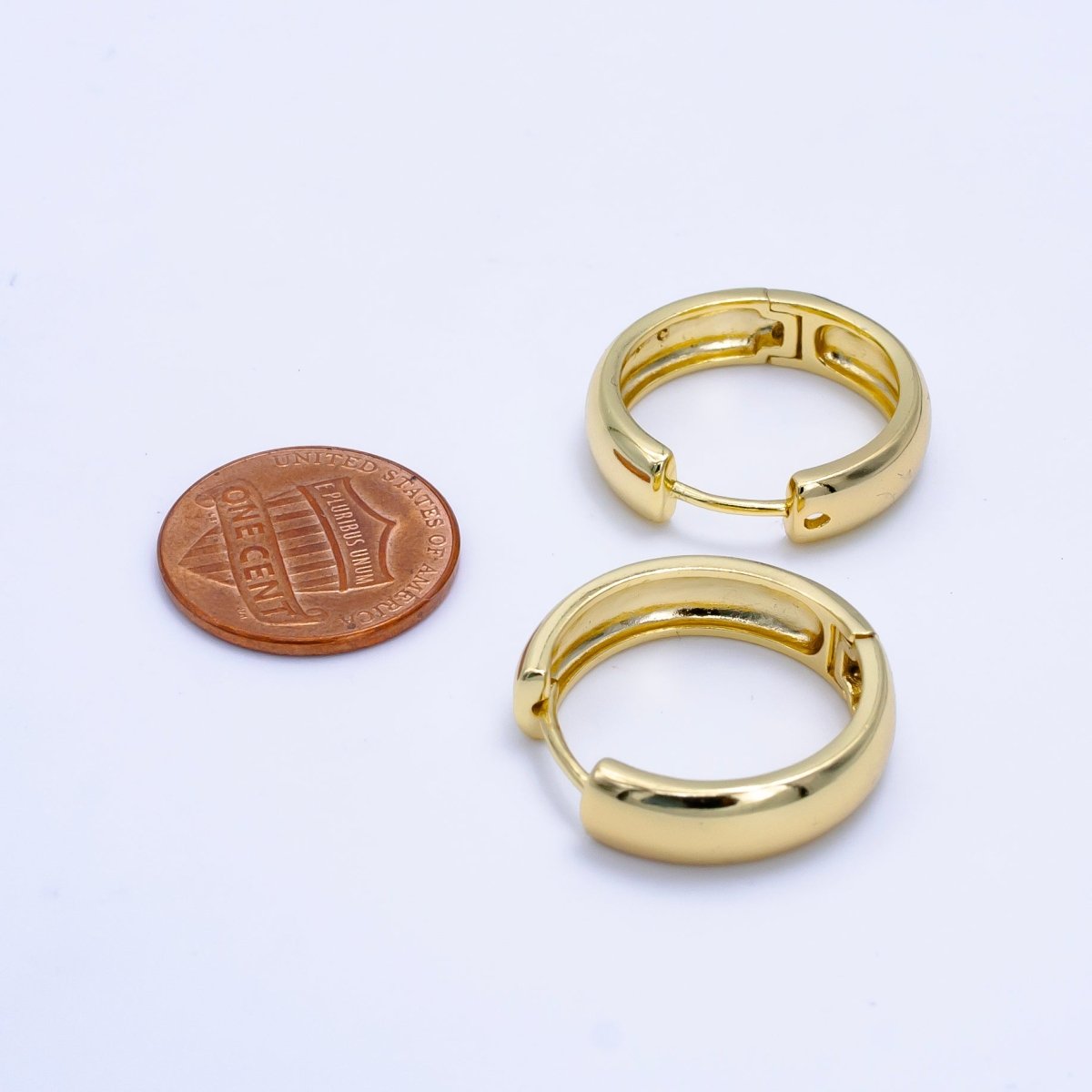 Dainty Hypoallergenic Cartilage Earrings Tiny Hoop Earrings 14K Gold Filled Hoop Tiny Hoop Earrings Small Huggie Minimalist Dainty Hoops for Gift idea Q - 186 Q - 224 Q - 494 - DLUXCA