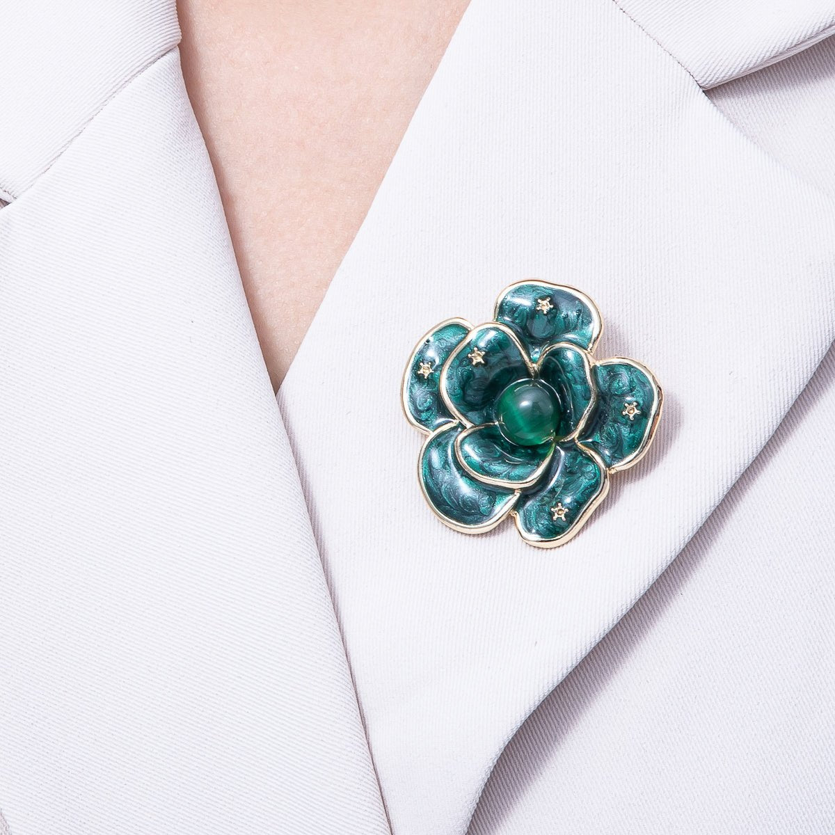 Gold 40mm x 38.4mm White, Green Enamel Flower Pin Brooch | BH - 090 BH - 091 - DLUXCA