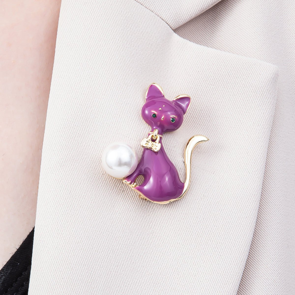 Gold 42mm x 33mm Purple Cat Animal Enamel Pin Brooch | BH - 123 - DLUXCA