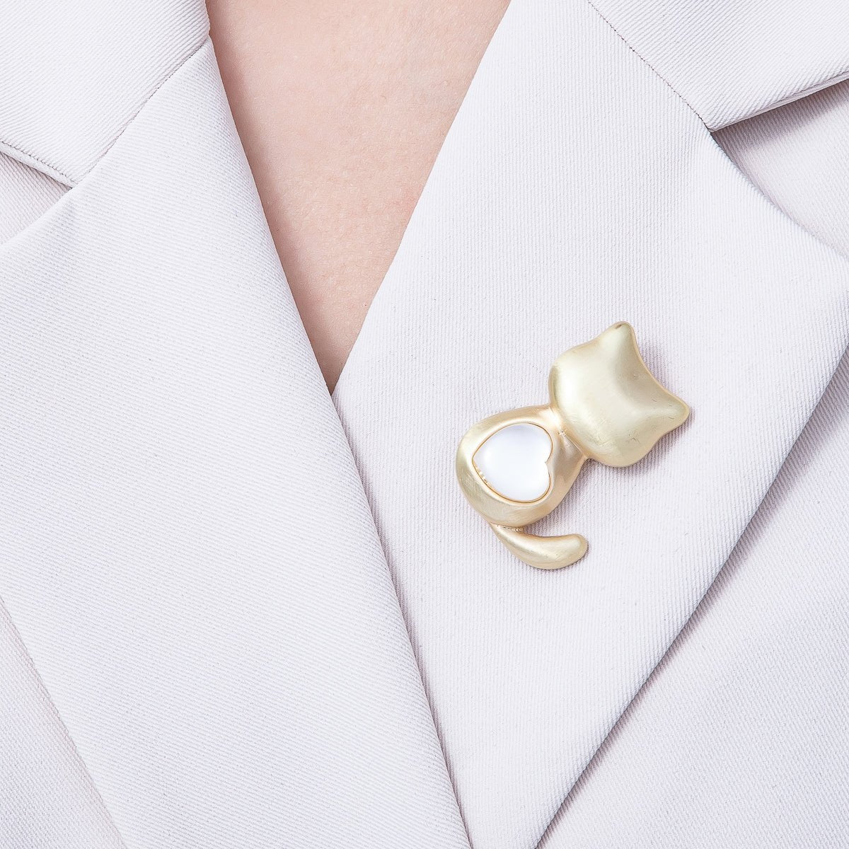 Matte Gold Mixed Metal Cat Kitten Pet Animal Pin Brooch | BH - 038 - DLUXCA