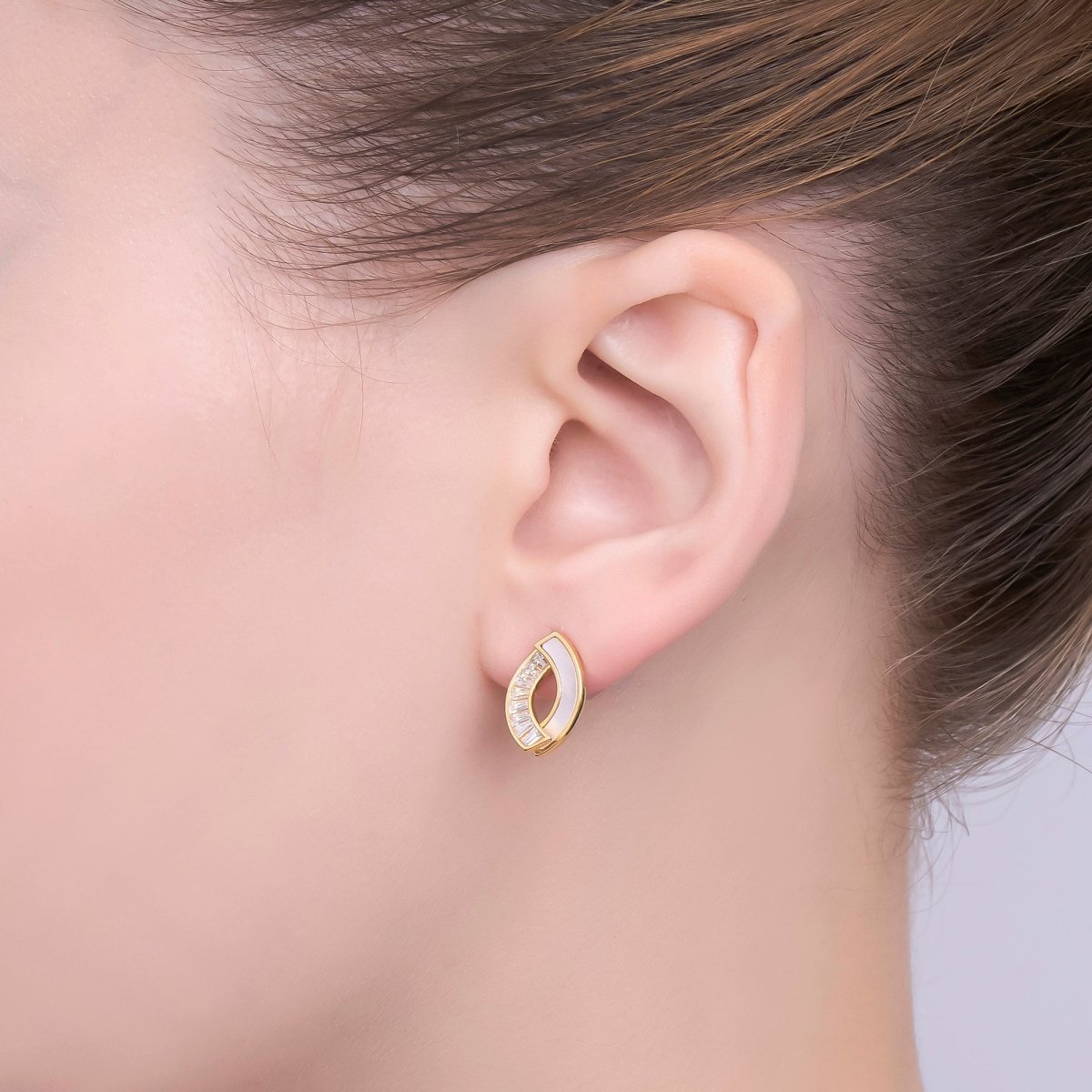 Modern Eye Shaped Pearl inlay Stud Earrings with Baguette CZ Gold & Silver AB - 354 - DLUXCA