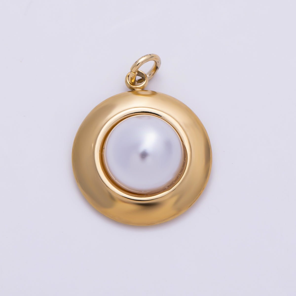 PVD Gold Stainless Steel 20mm Shell Pearl Bezel Round Charm | Charms-01438 - DLUXCA
