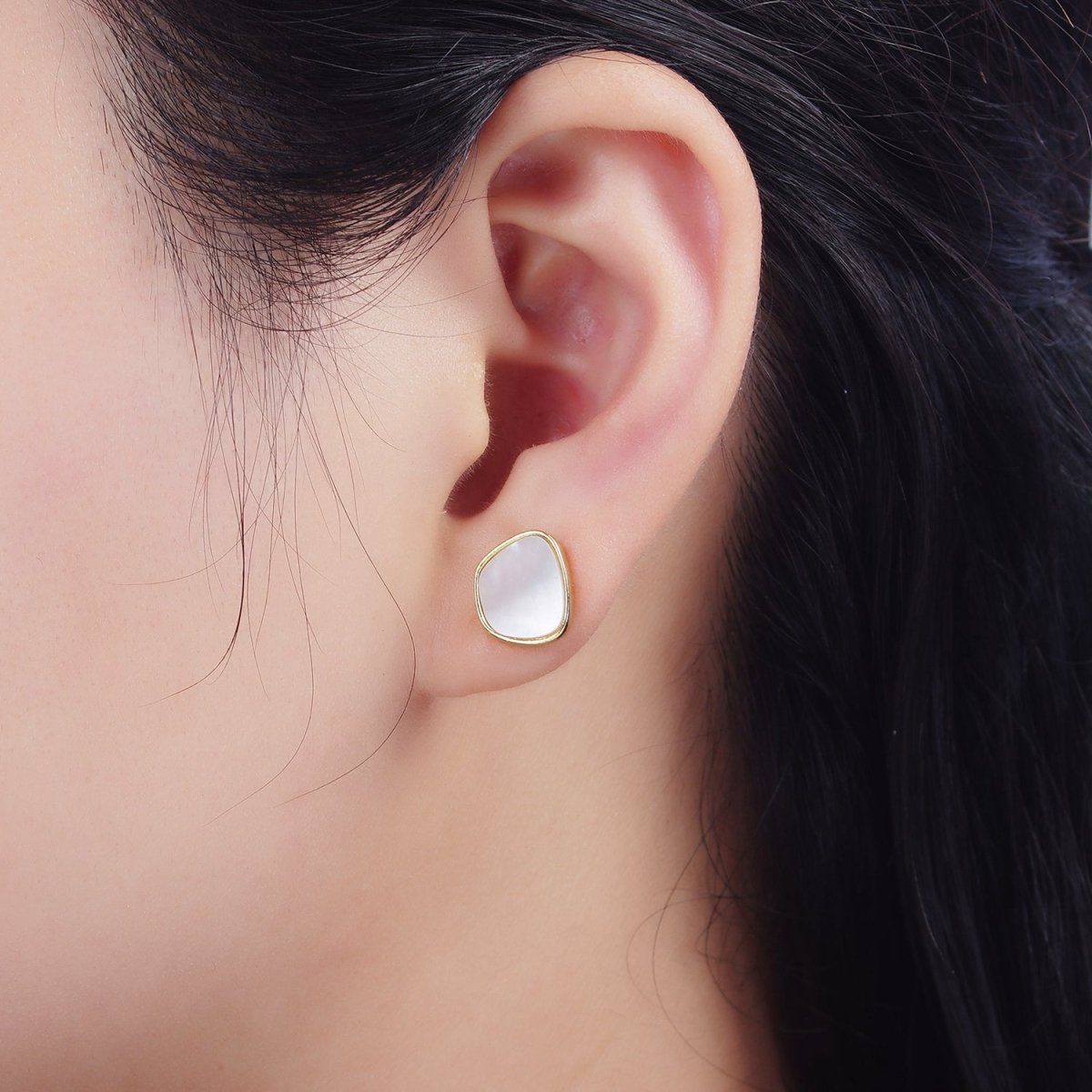 Rhodium Plated 14mm Shell Pearl Abstract Bezel Stud Silver Earrings | Earrings - 00161 - DLUXCA