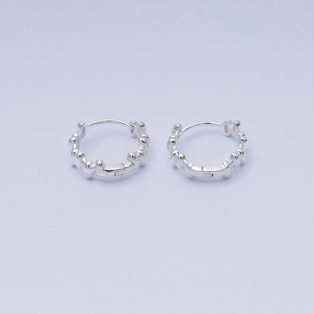 S925 Sterling Silver Oval Geometric Lined Textured Hinged Huggie Hoop Earrings | SL - 658 - DLUXCA