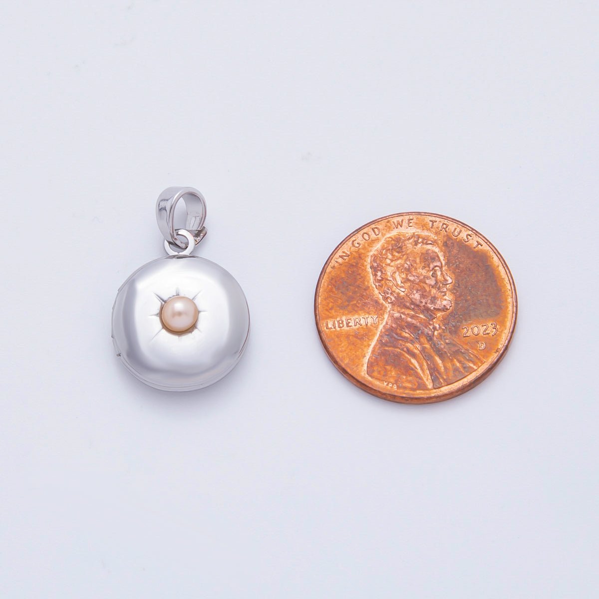 Silver 16mm Shell Pearl Sowed Rondelle Donut Locket Pendant | AF - A1110 - DLUXCA